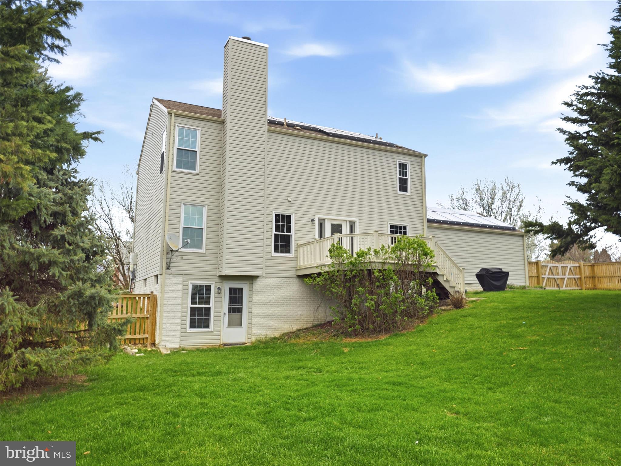 CRESTVIEW - Residential