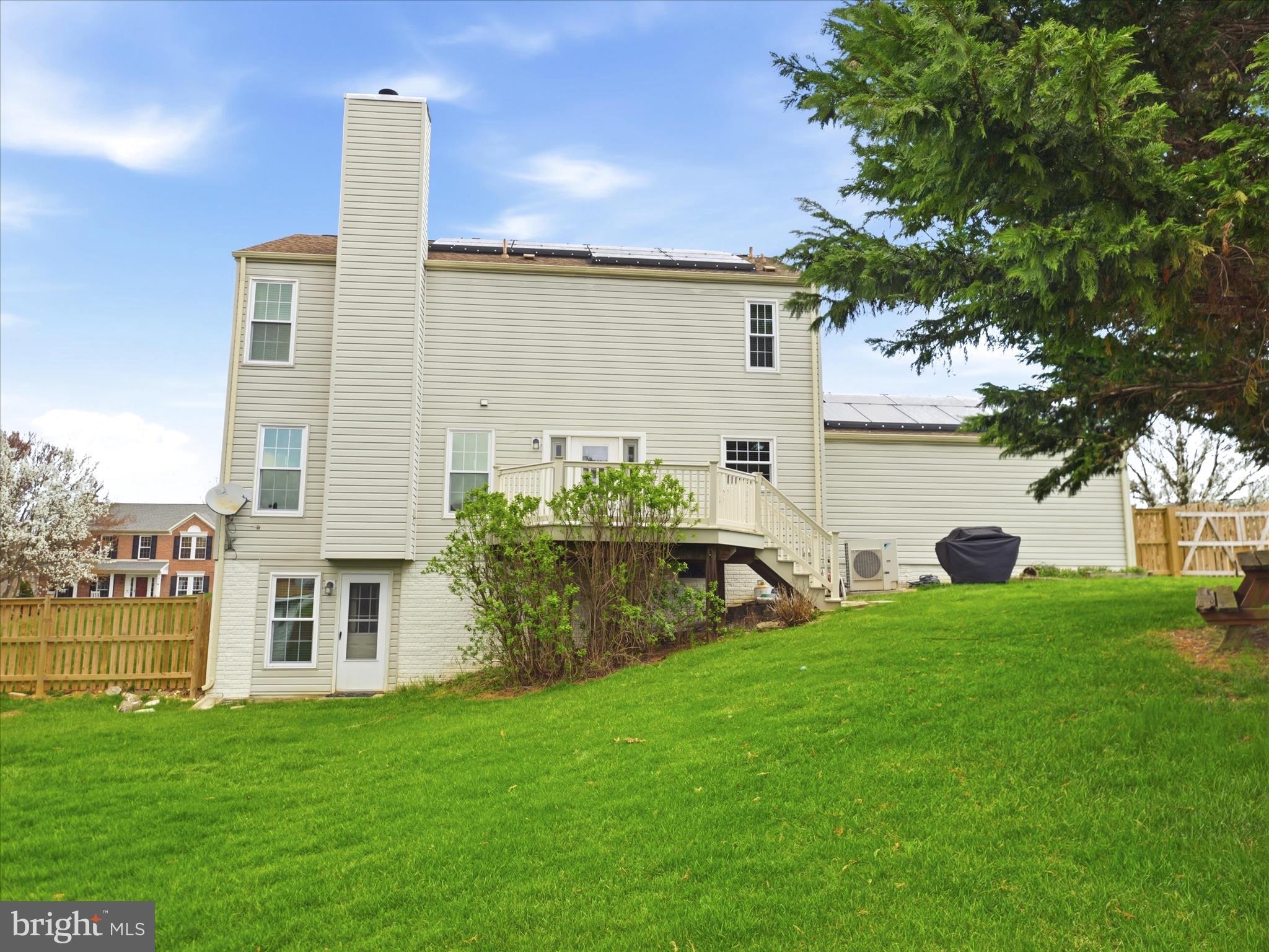 CRESTVIEW - Residential