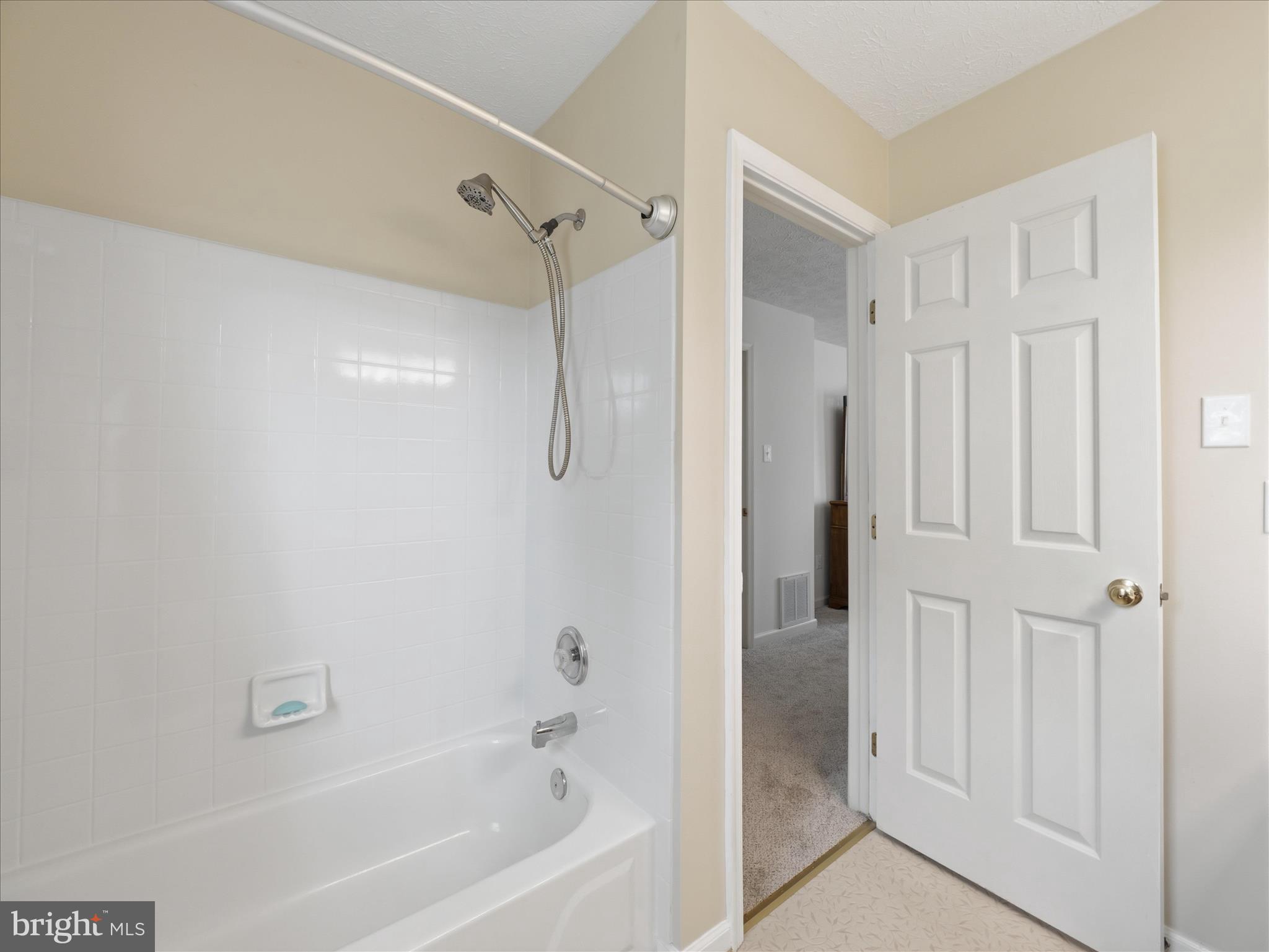 CRESTVIEW - Residential