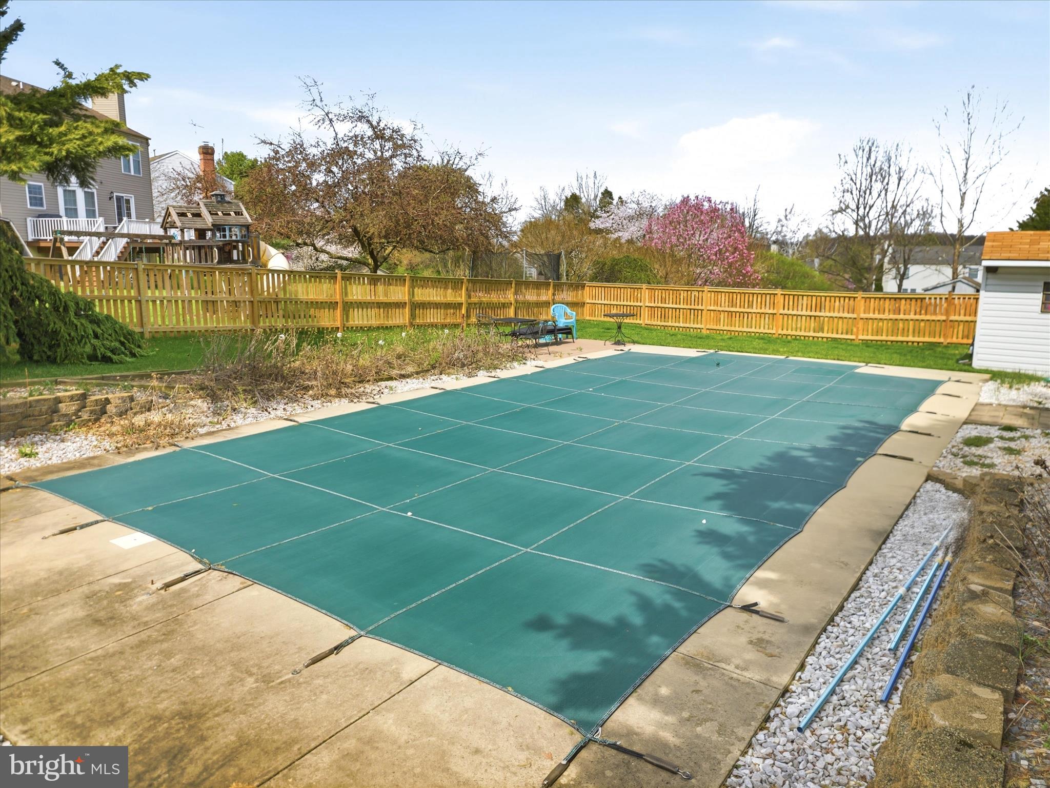 CRESTVIEW - Residential