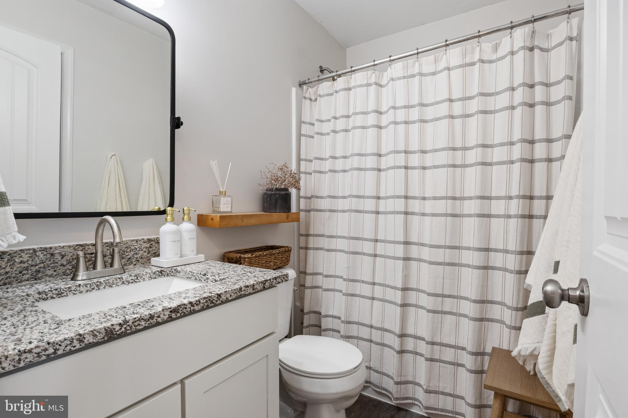 YORK TWP - Residential