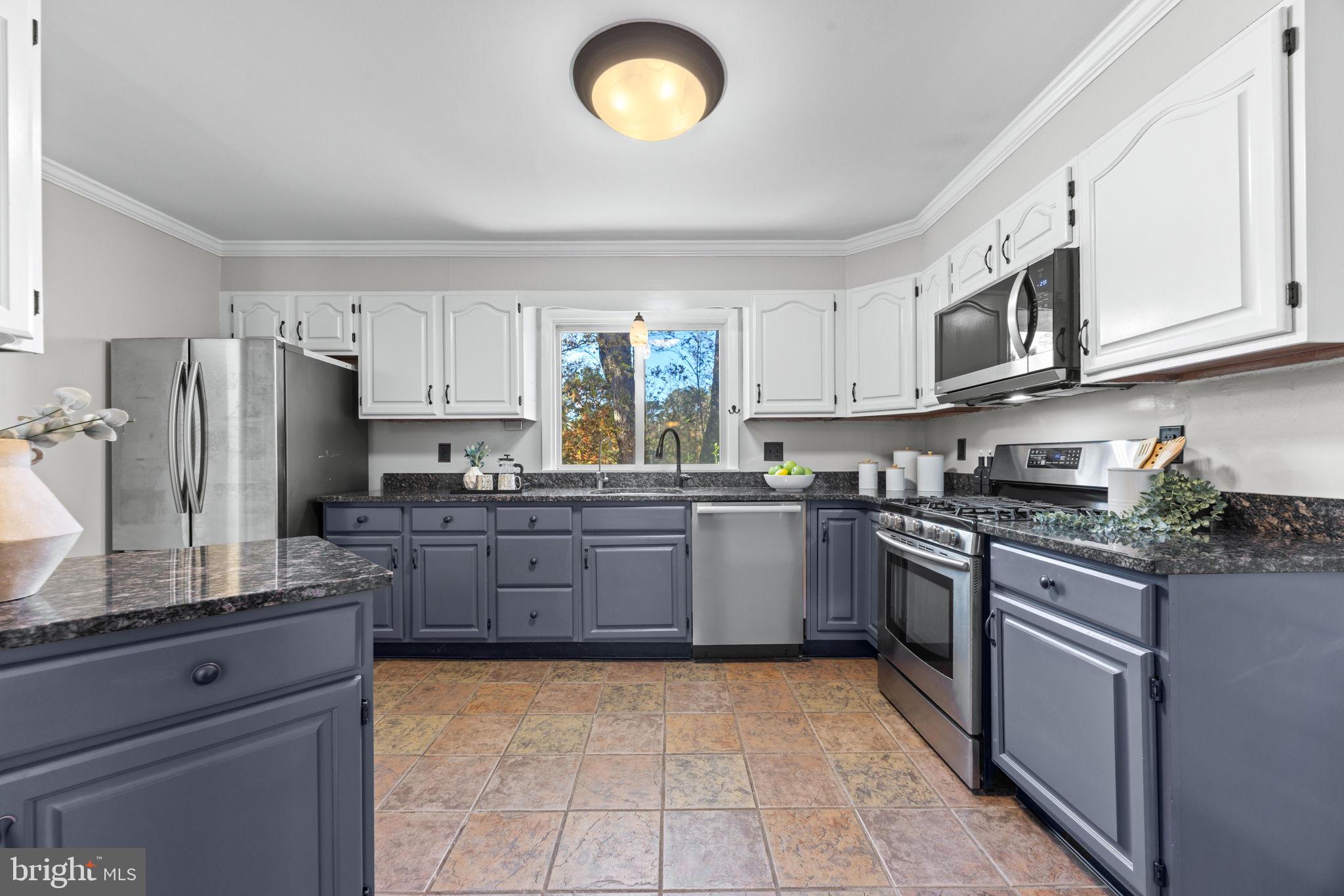 ALLVIEW ESTATES - Residential