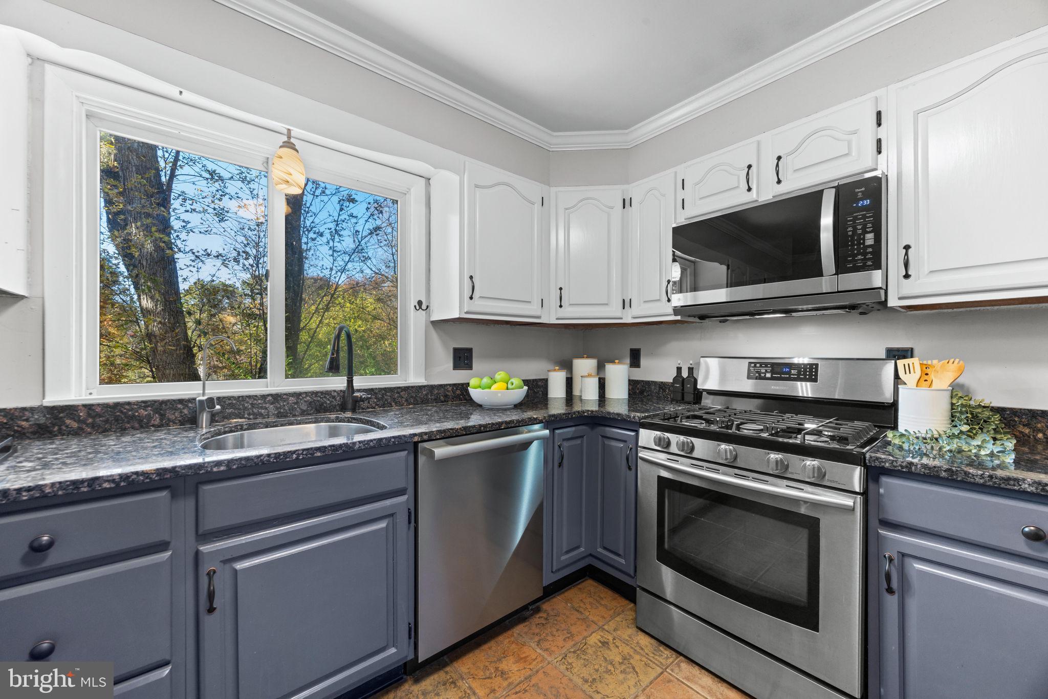 ALLVIEW ESTATES - Residential