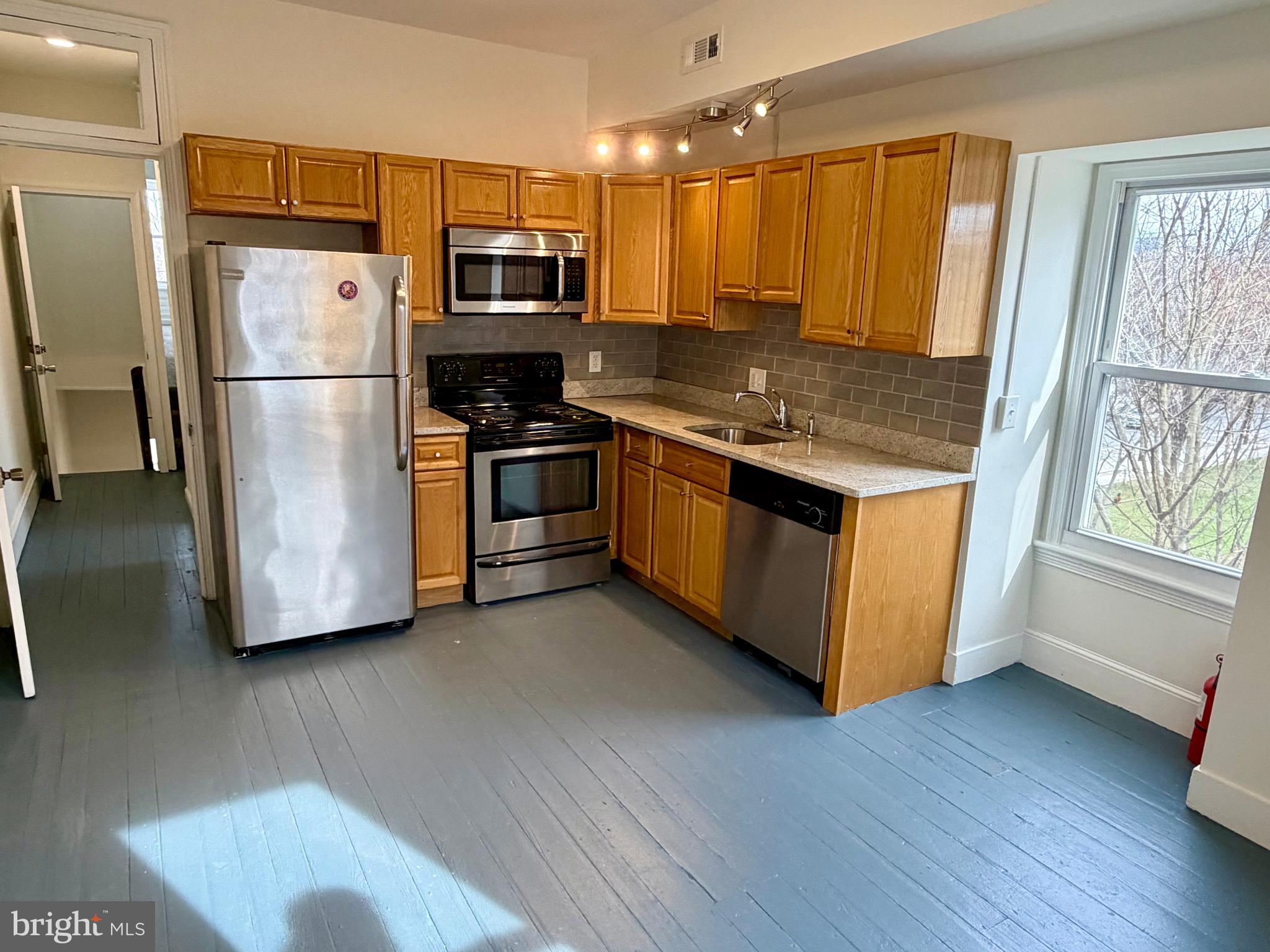 BELMONT - Residential