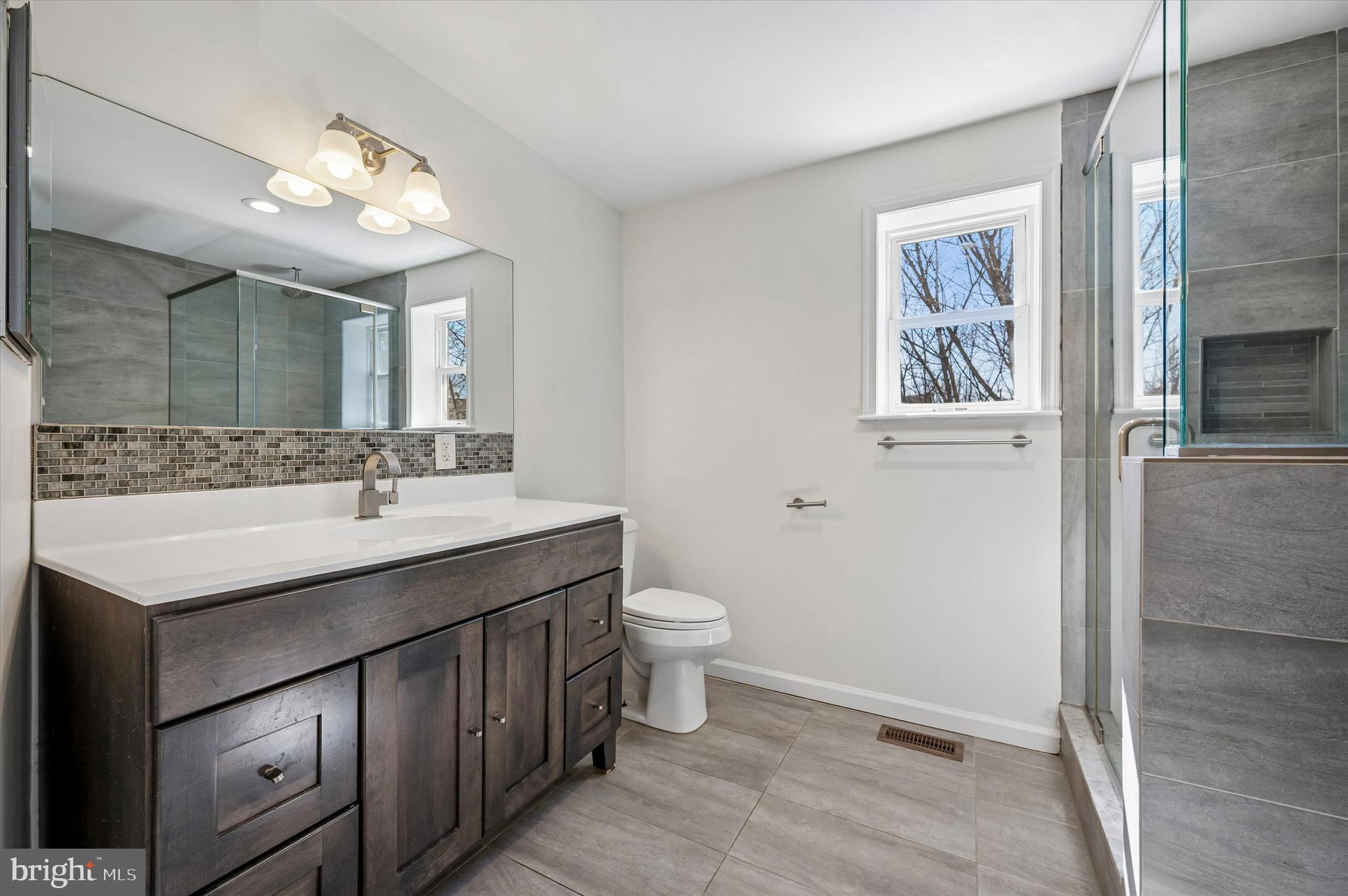 BELMONT - Residential