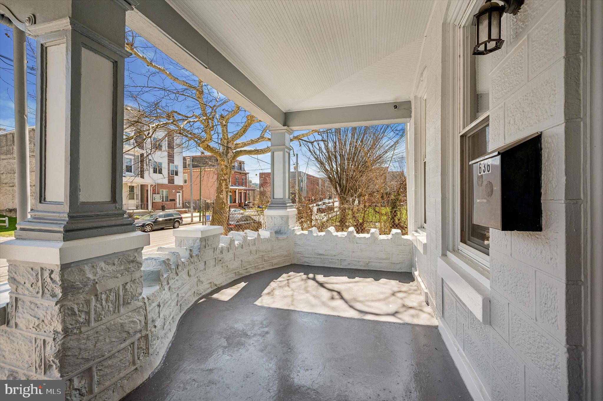 BELMONT - Residential