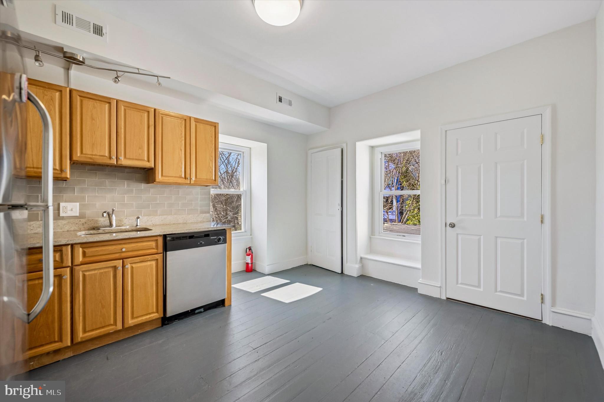 BELMONT - Residential