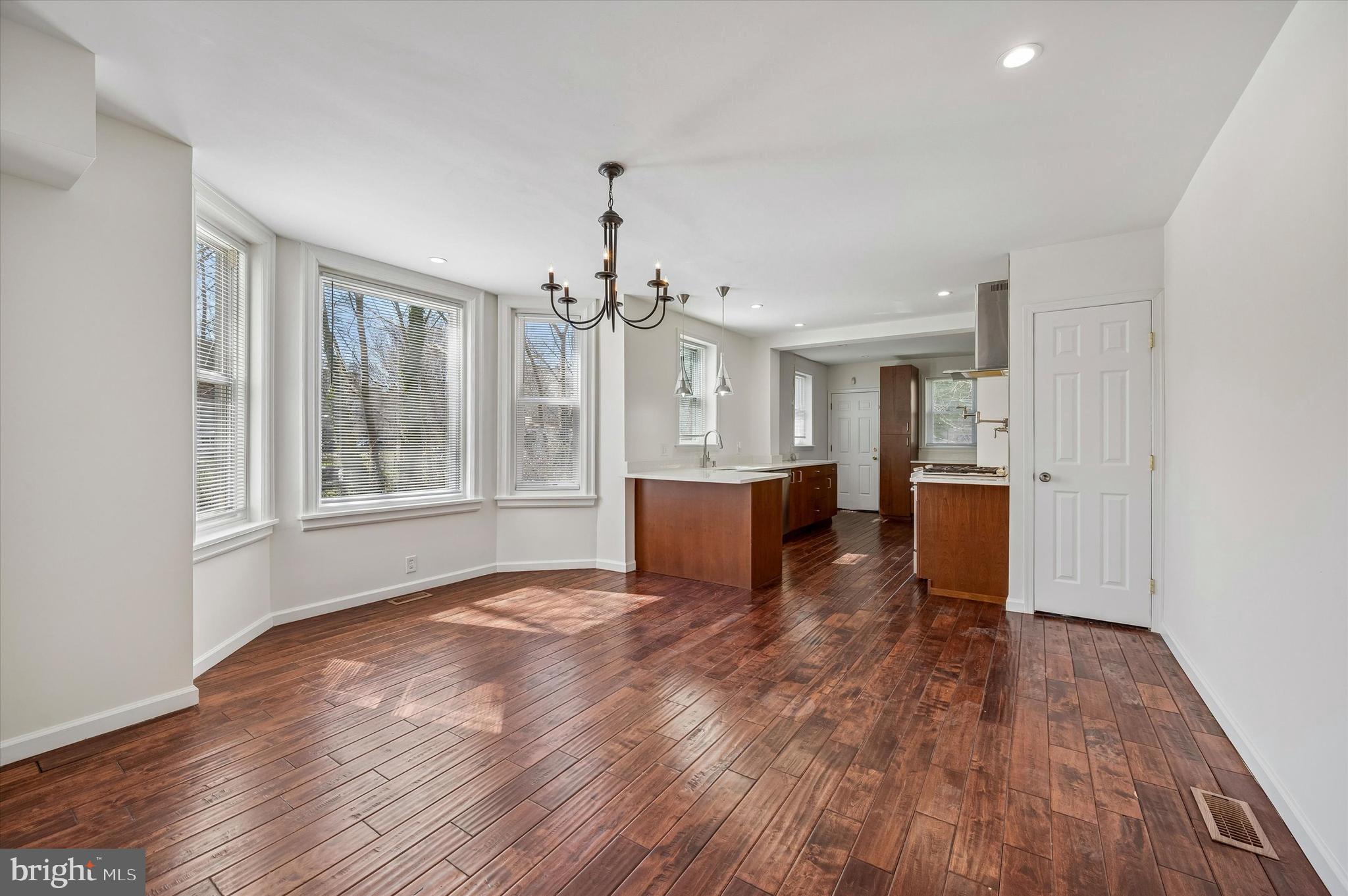 BELMONT - Residential