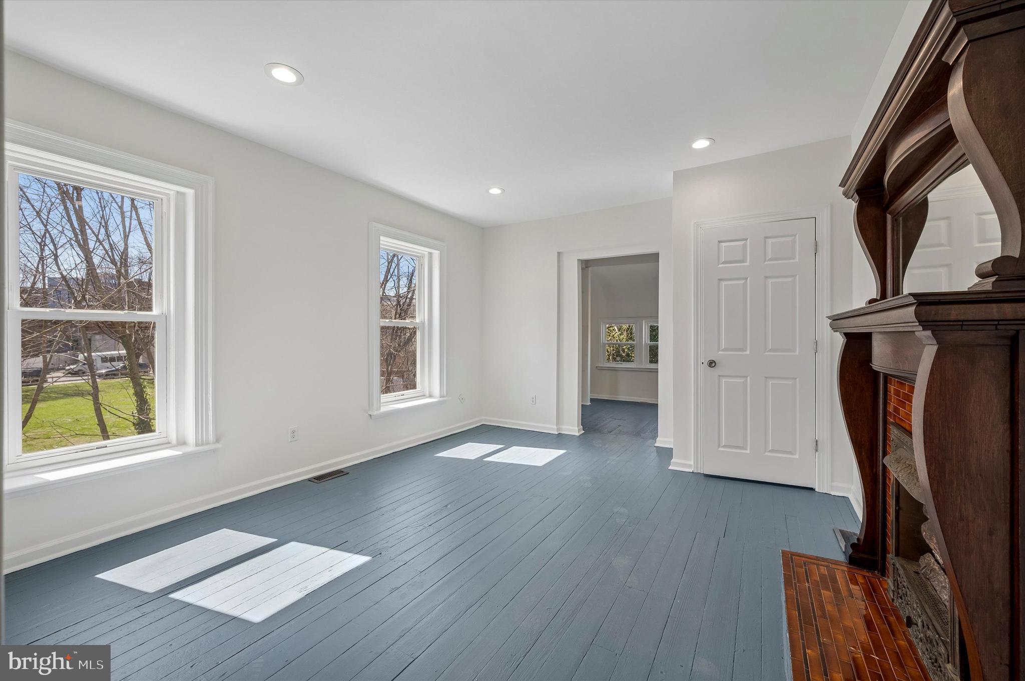 BELMONT - Residential