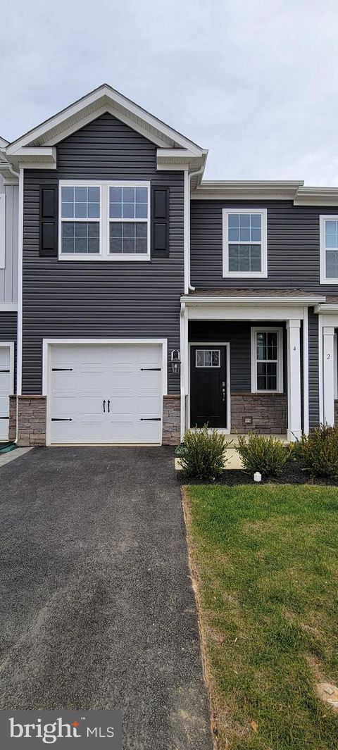 Townhouse For Rent - 4 Elliot Lane<br/> WESTAMPTON, NJ 08060