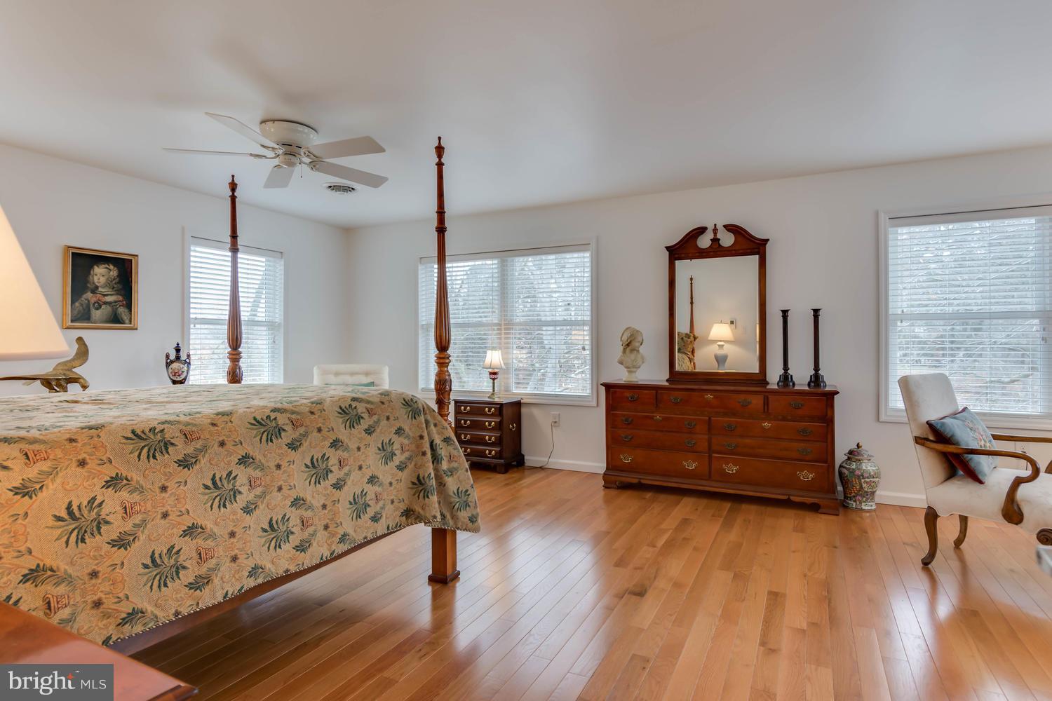 KENTMORE PARK - Residential