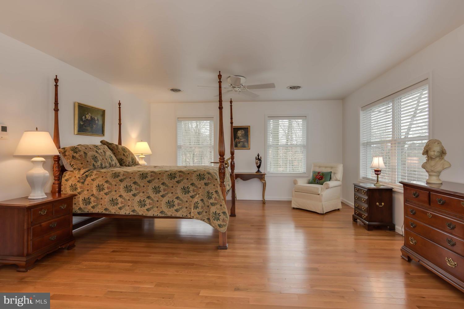 KENTMORE PARK - Residential