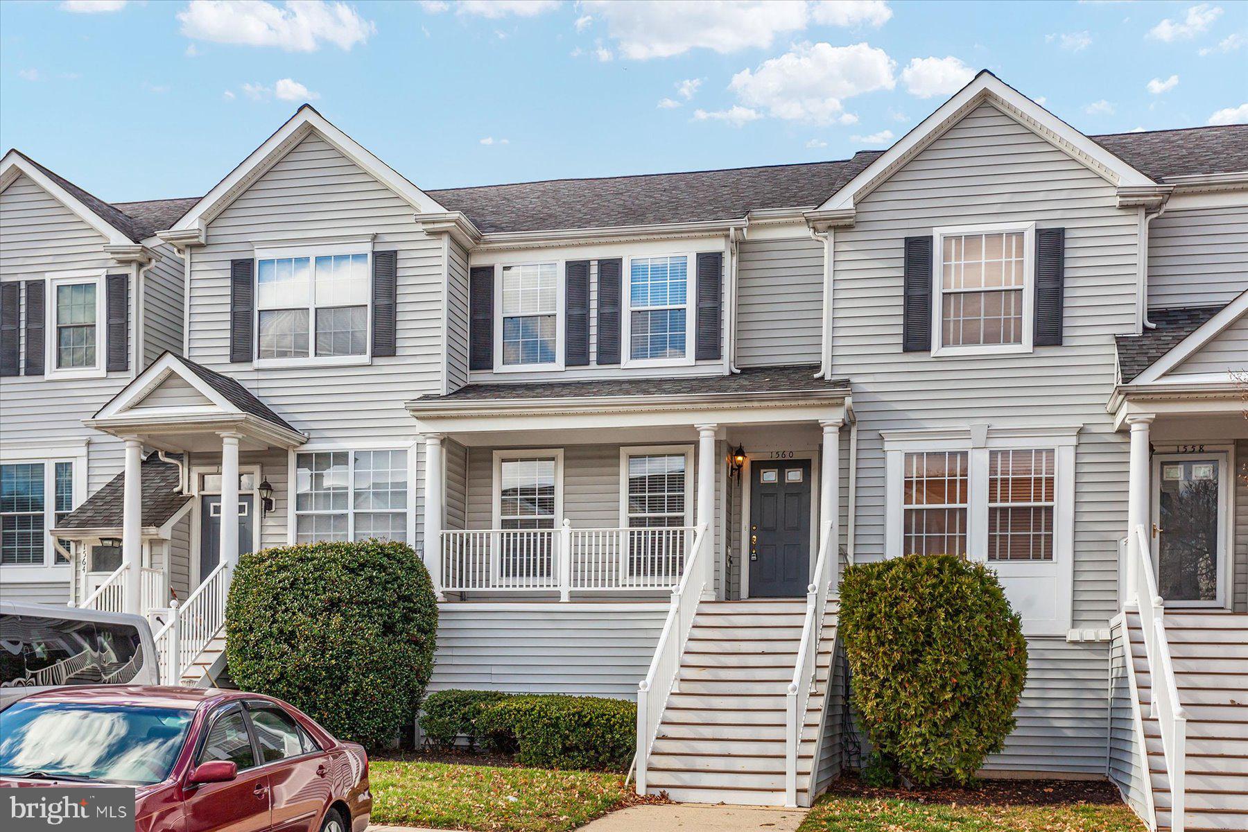 CEDAR GROVE AT CROFTON - Residential