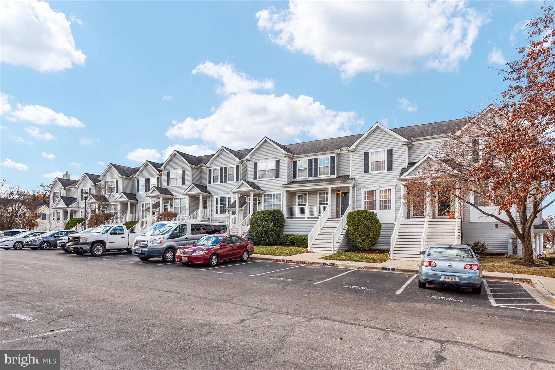 CEDAR GROVE AT CROFTON - Residential