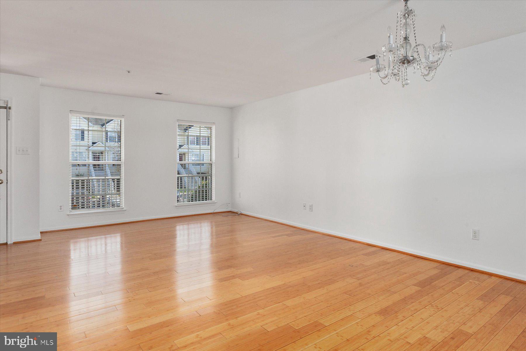 CEDAR GROVE AT CROFTON - Residential