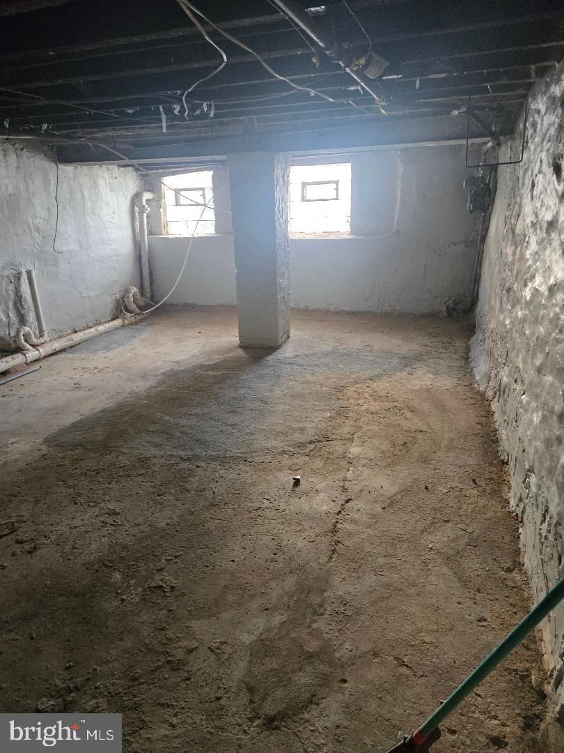 1848 S CONESTOGA STREET