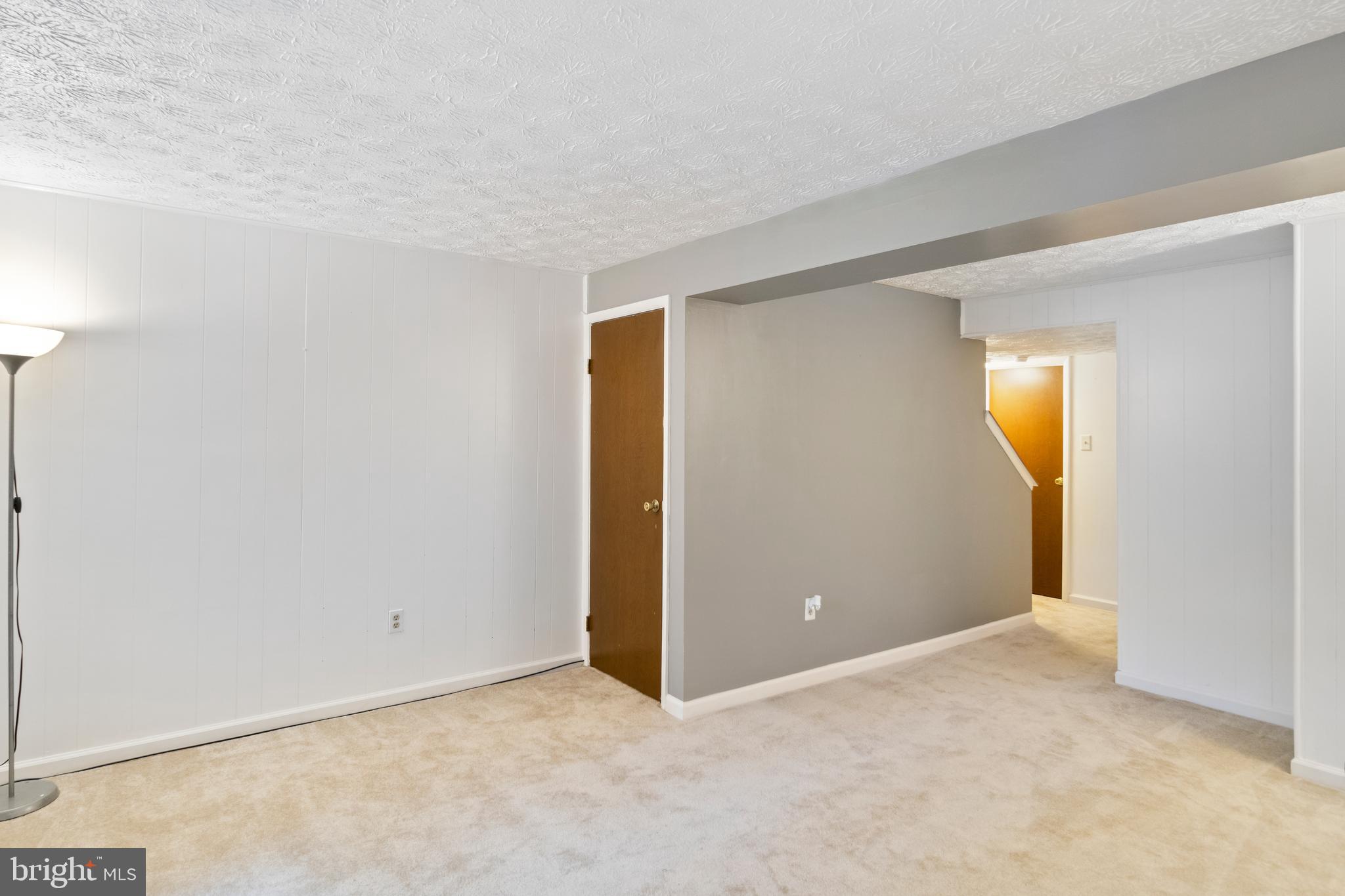 MURRAY HILL - Residential