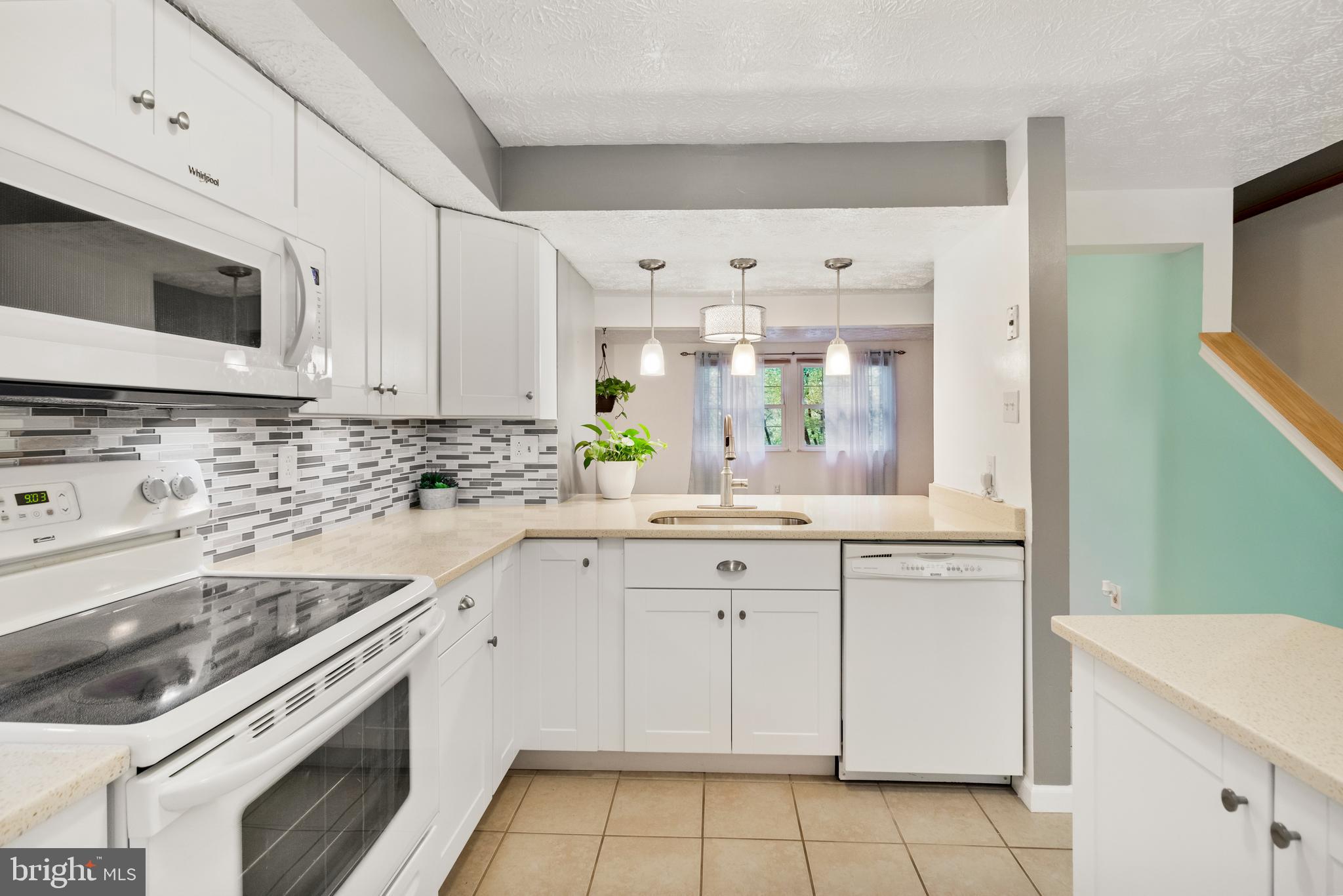 MURRAY HILL - Residential