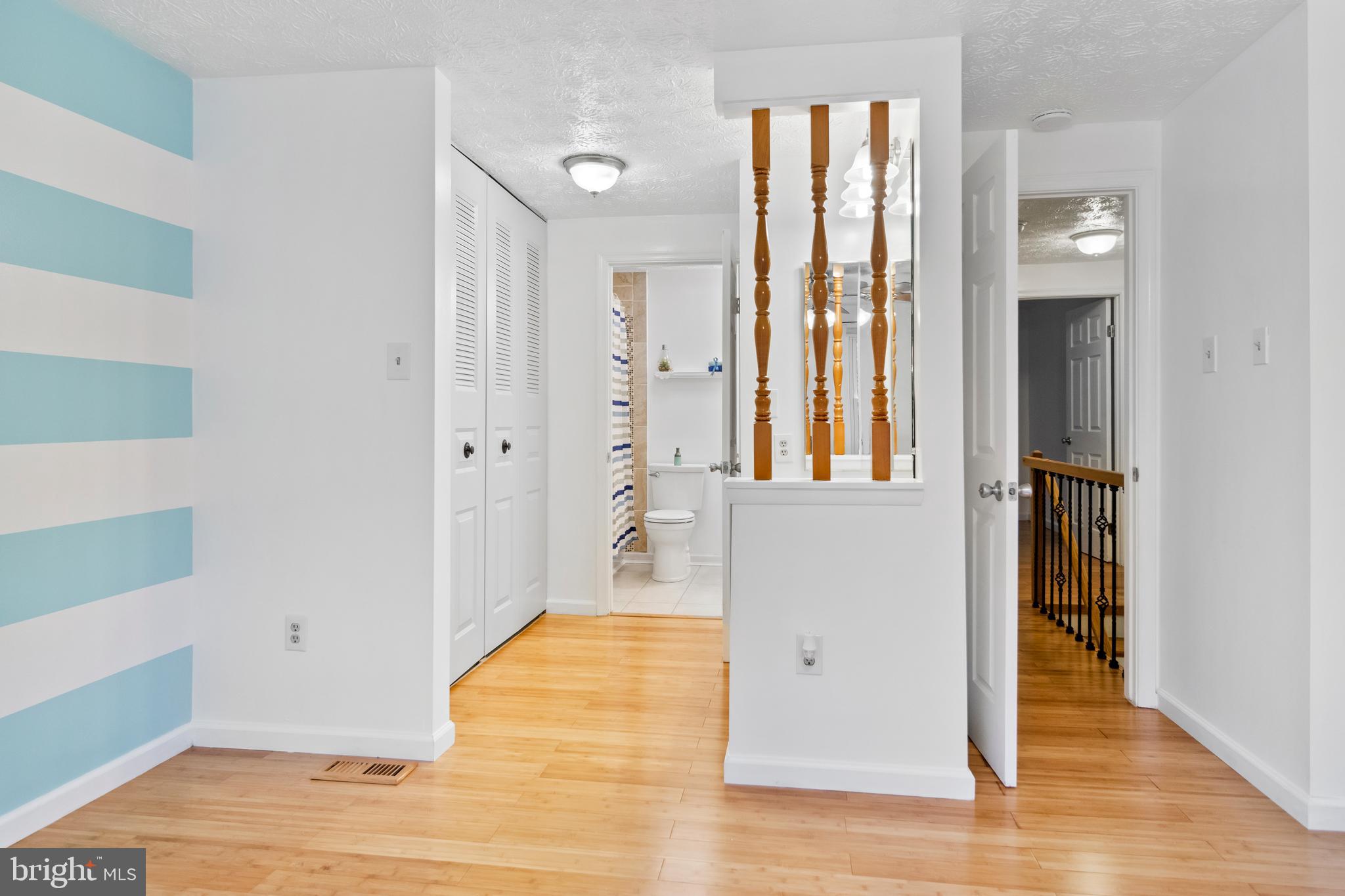 MURRAY HILL - Residential