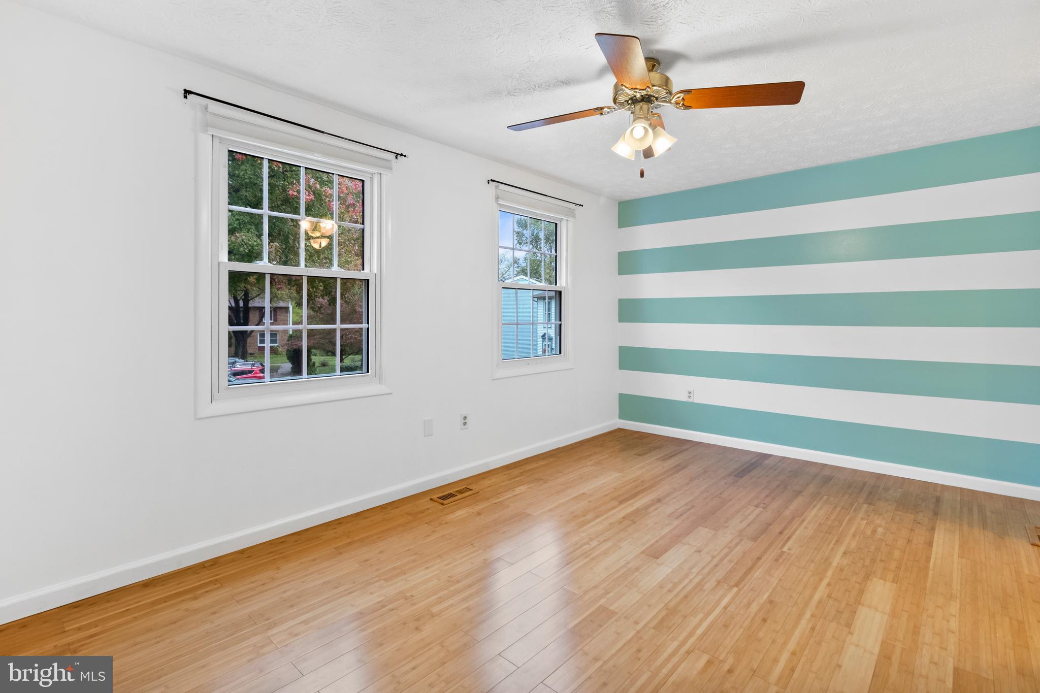 MURRAY HILL - Residential