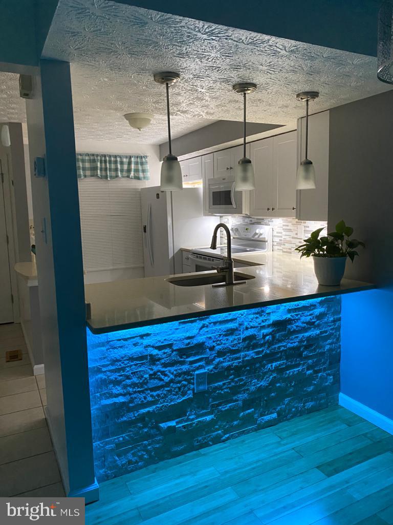 MURRAY HILL - Residential