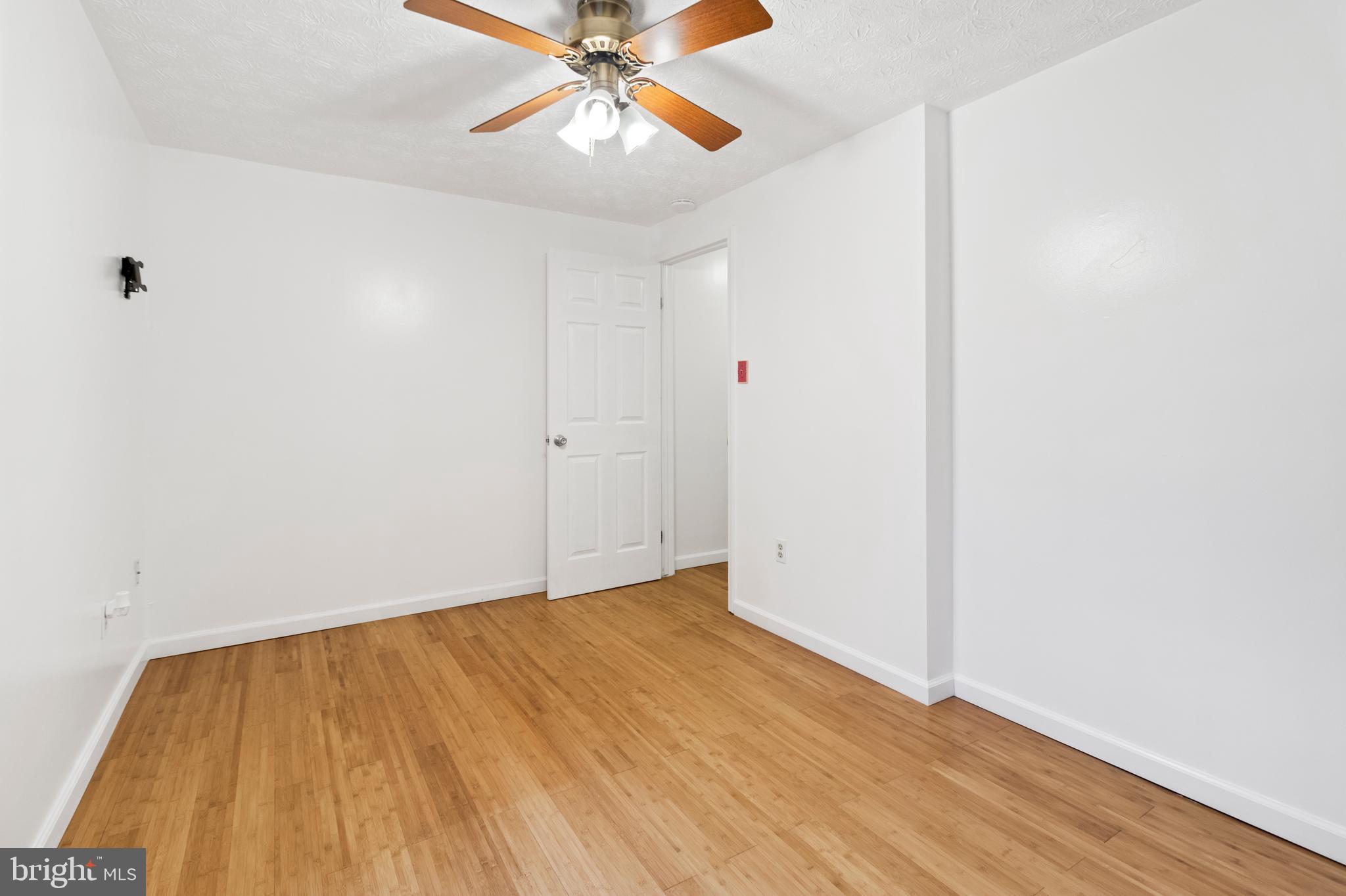 MURRAY HILL - Residential