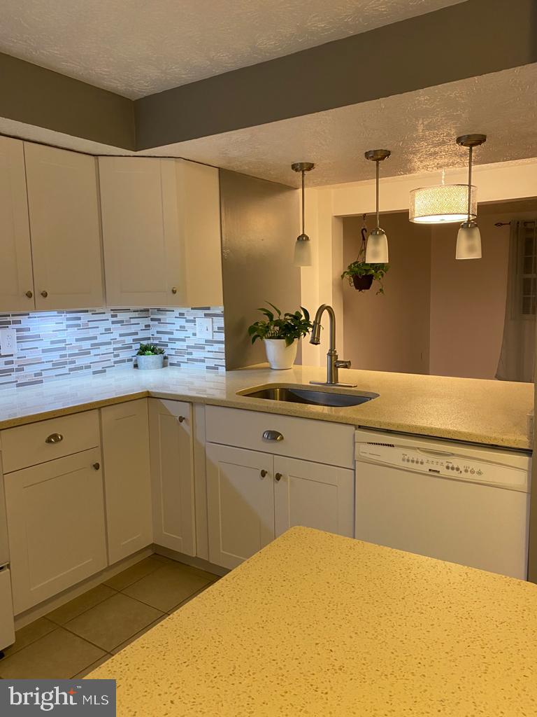 MURRAY HILL - Residential