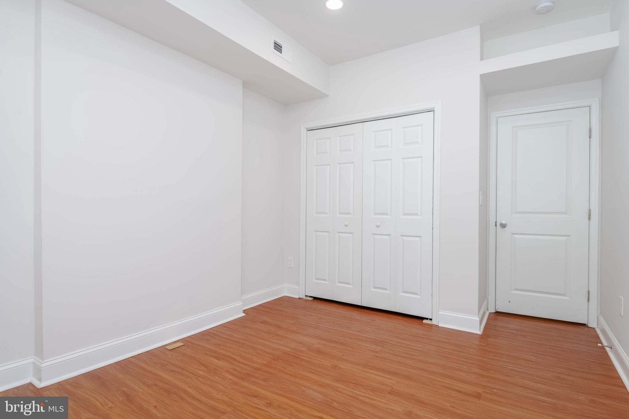 MCELDERRY PARK - Residential Lease
