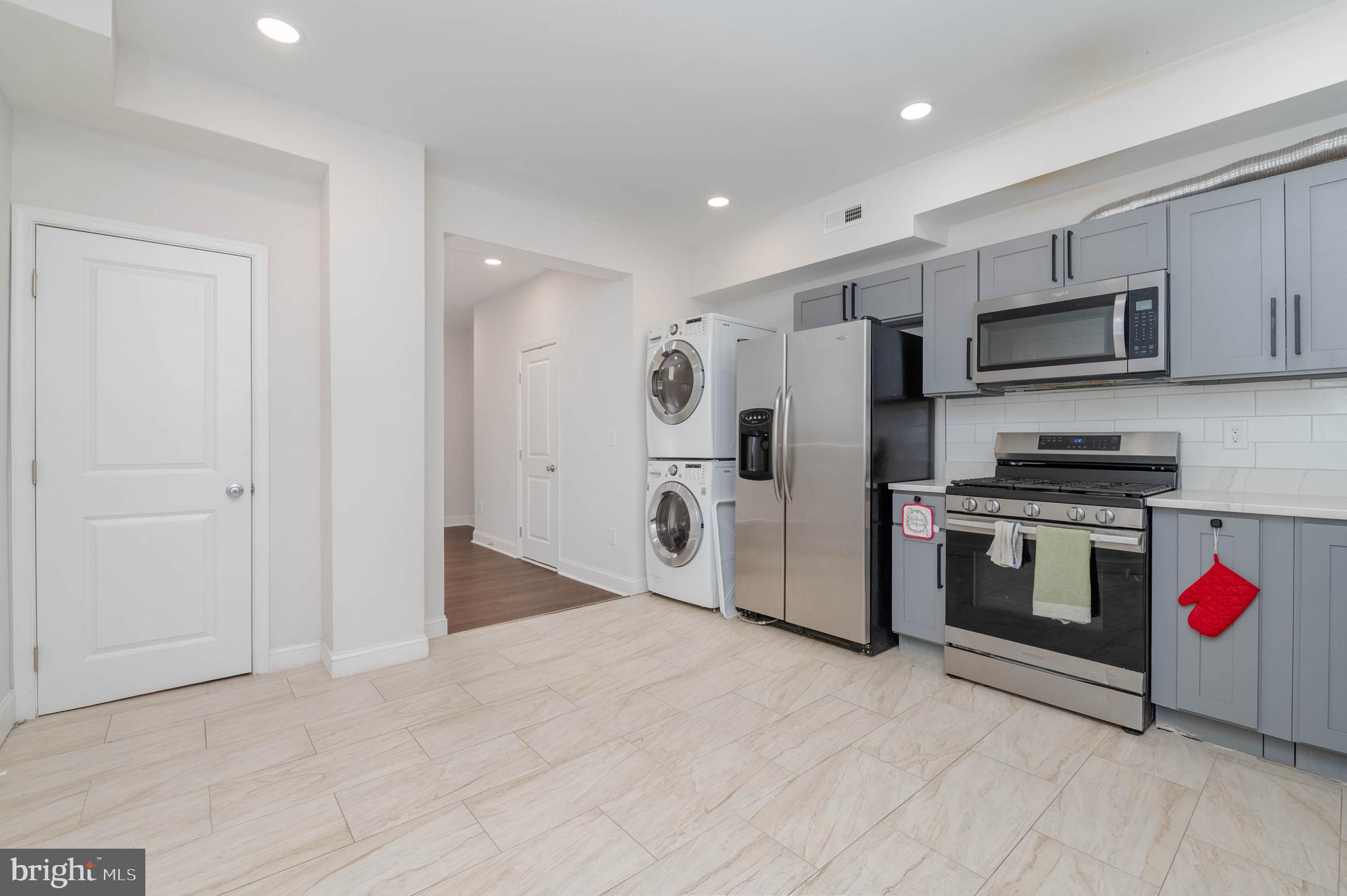 MCELDERRY PARK - Residential Lease