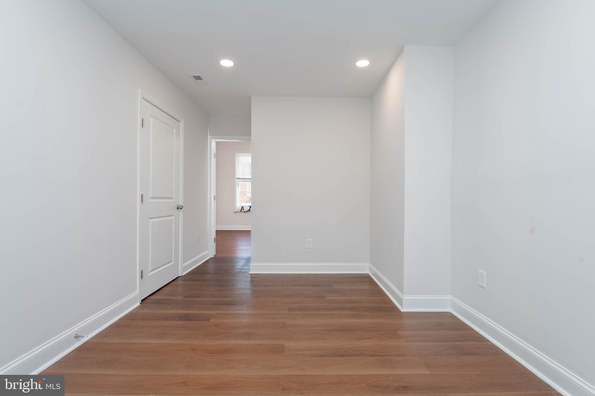 MCELDERRY PARK - Residential Lease