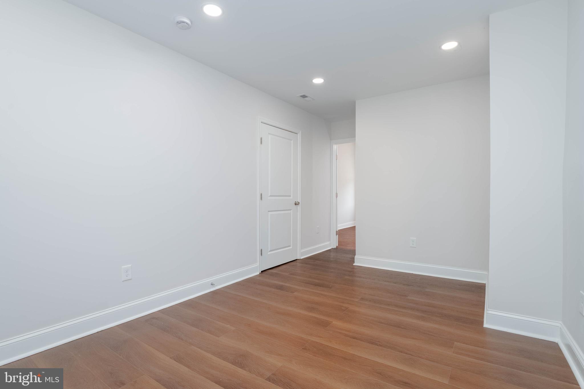 MCELDERRY PARK - Residential Lease