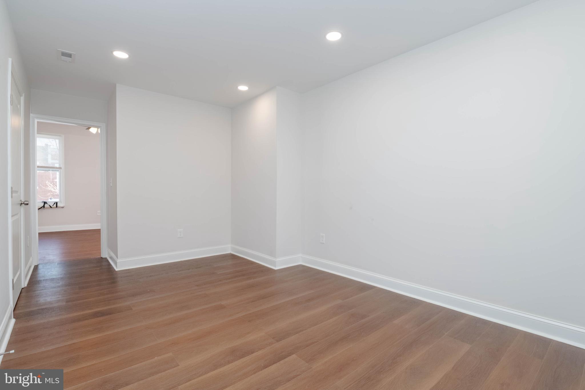 MCELDERRY PARK - Residential Lease
