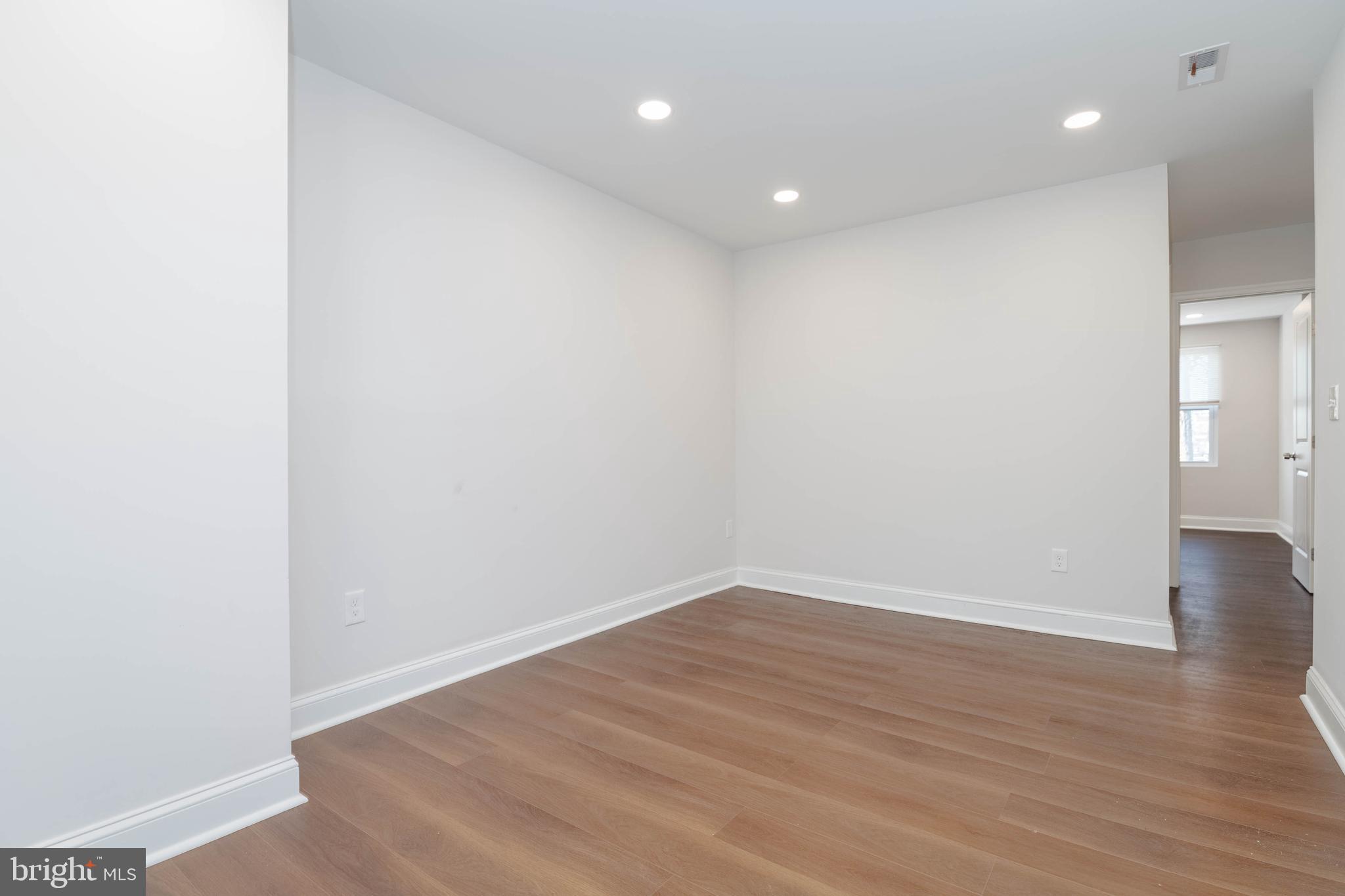 MCELDERRY PARK - Residential Lease