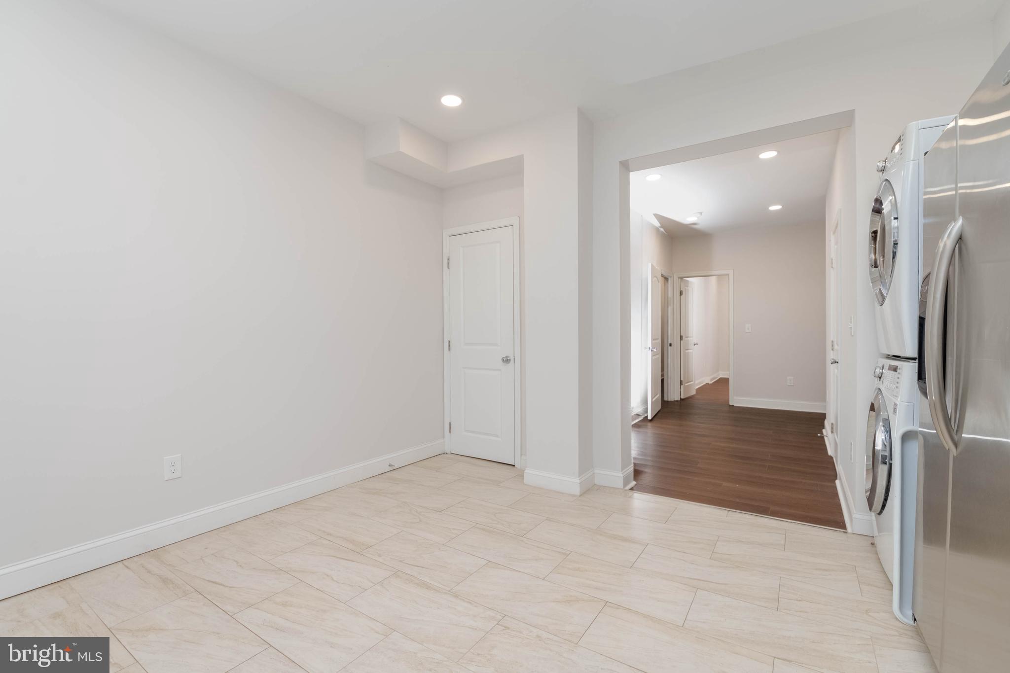 MCELDERRY PARK - Residential Lease