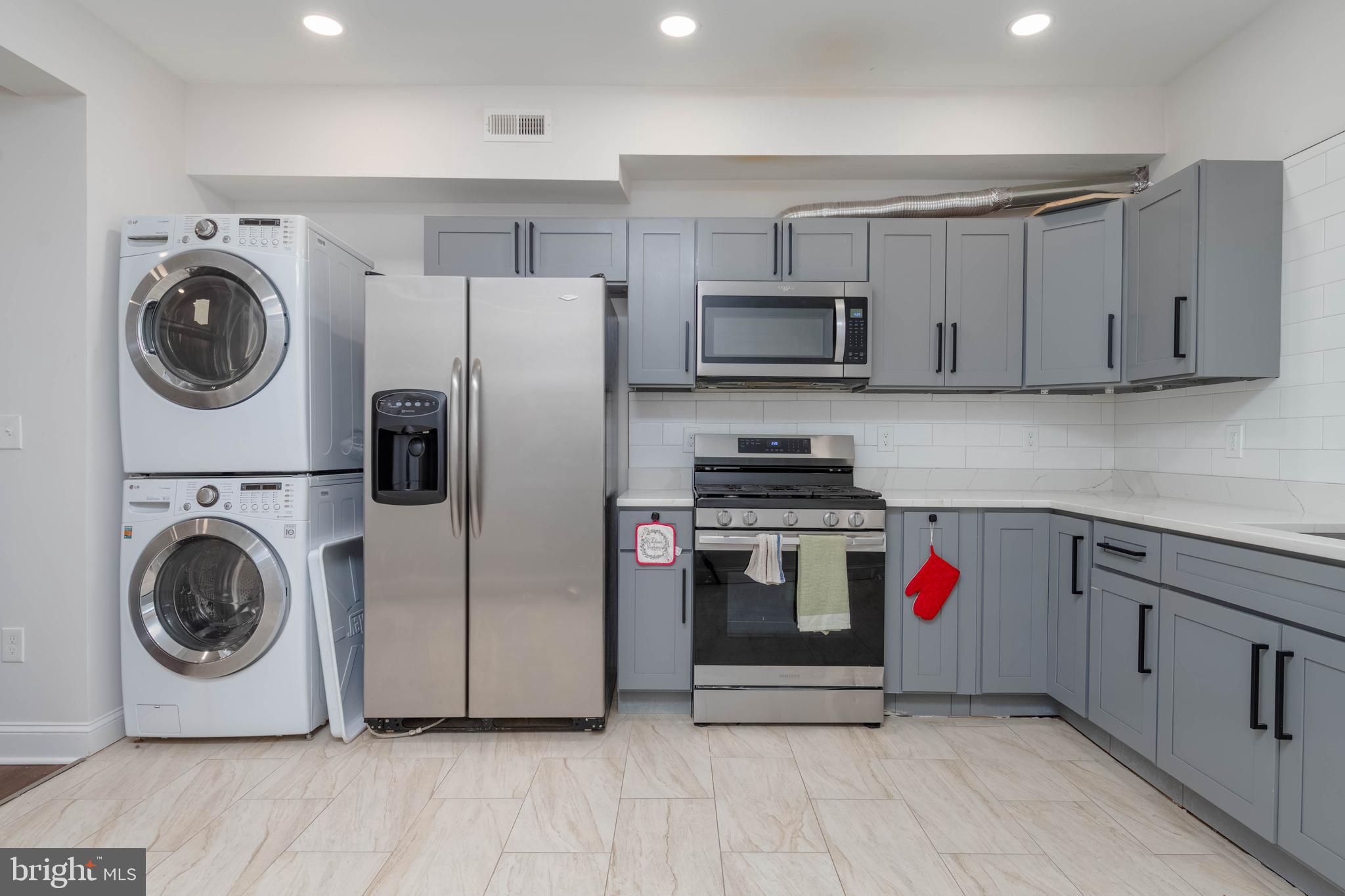 MCELDERRY PARK - Residential Lease