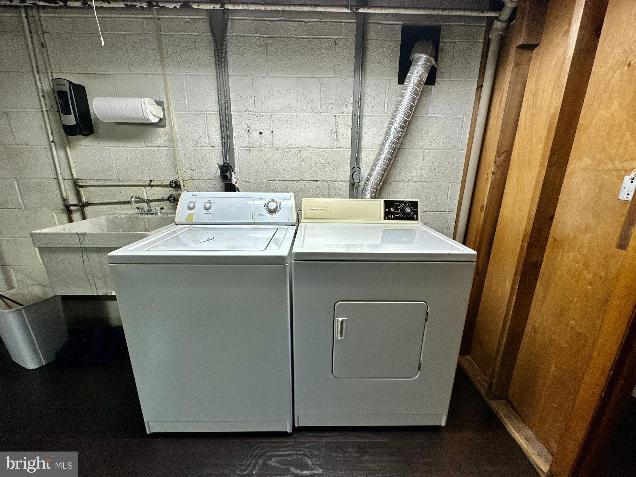 KEMP MILL ESTATES - Residential