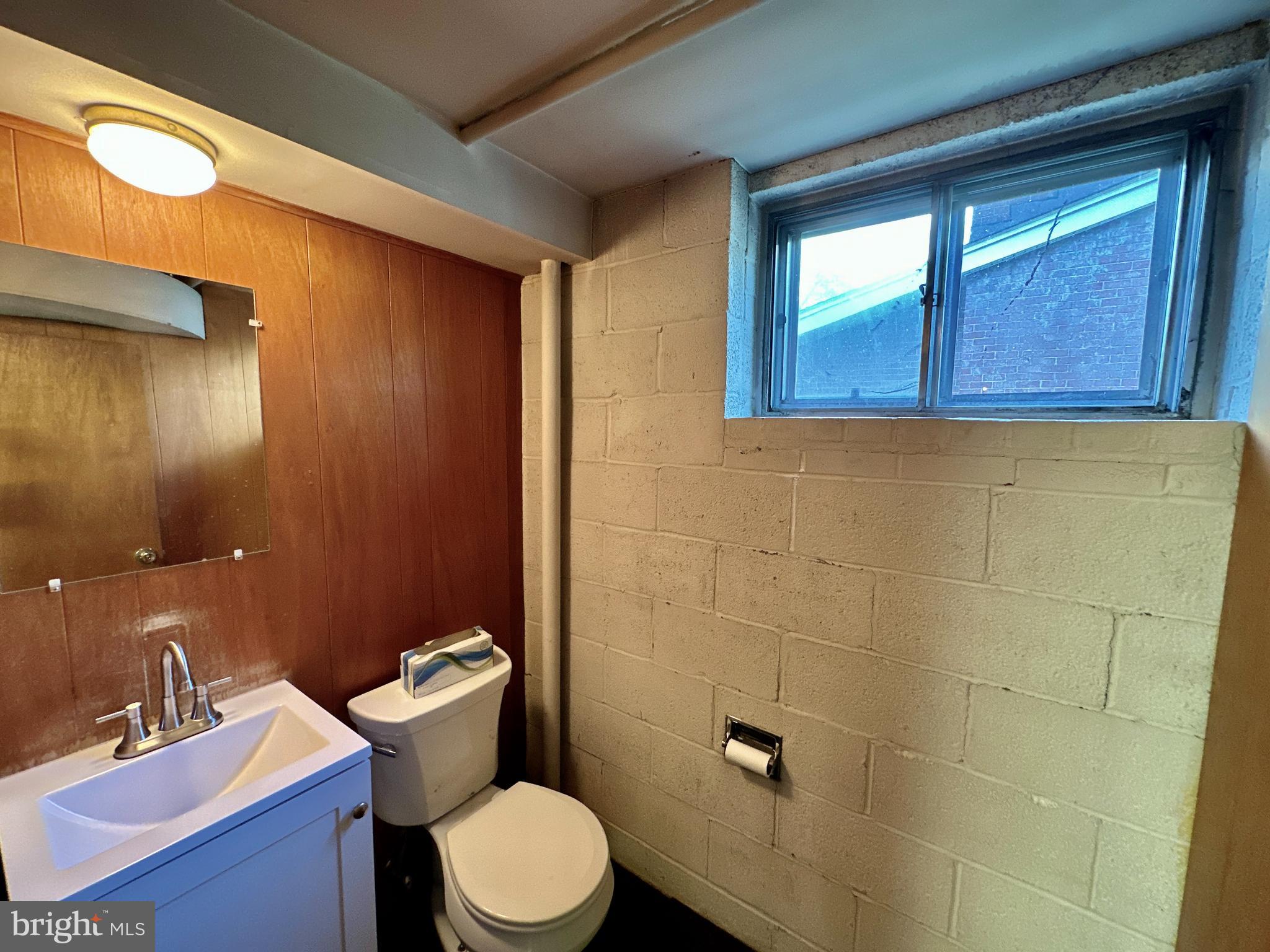 KEMP MILL ESTATES - Residential