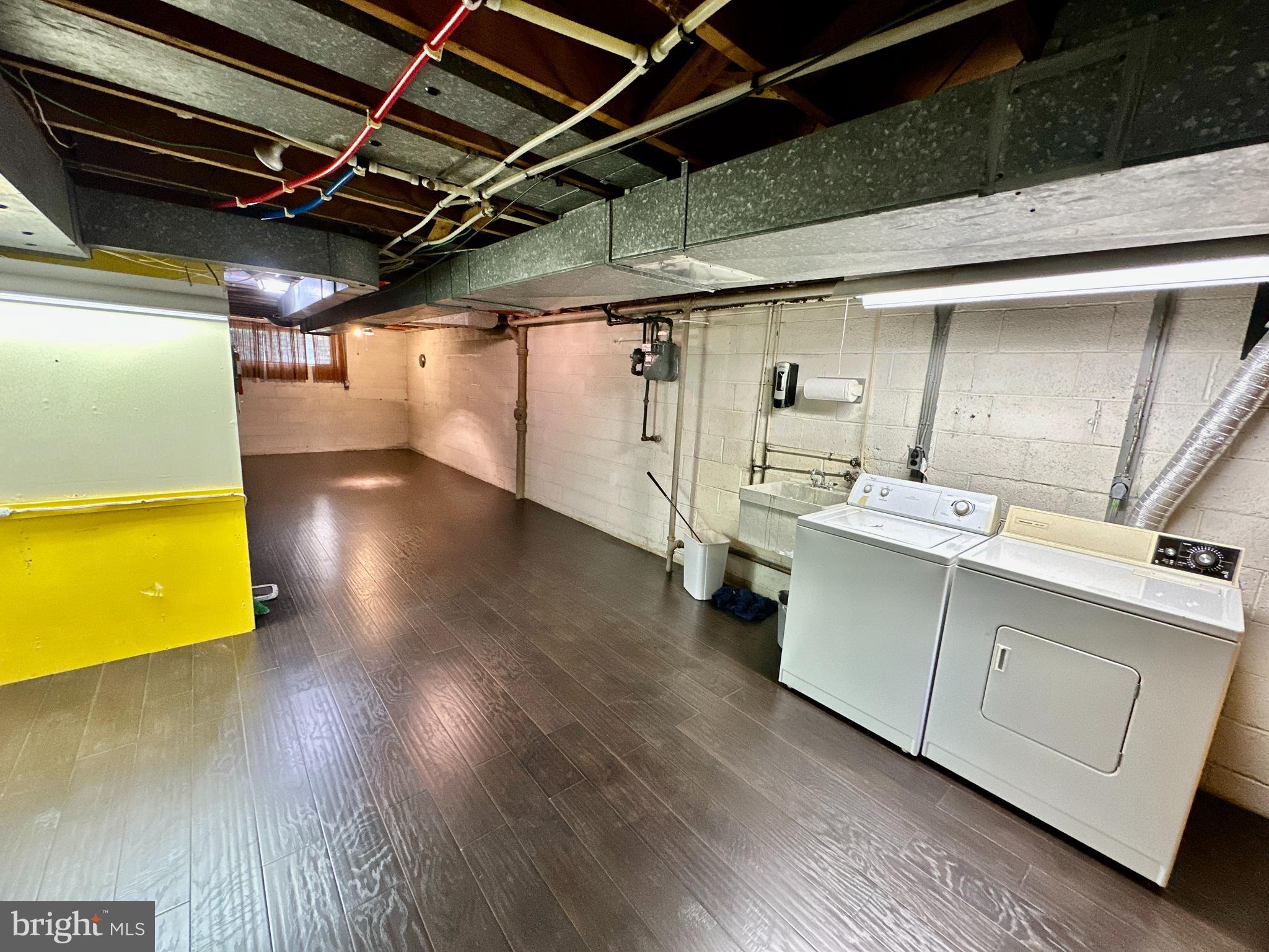 KEMP MILL ESTATES - Residential