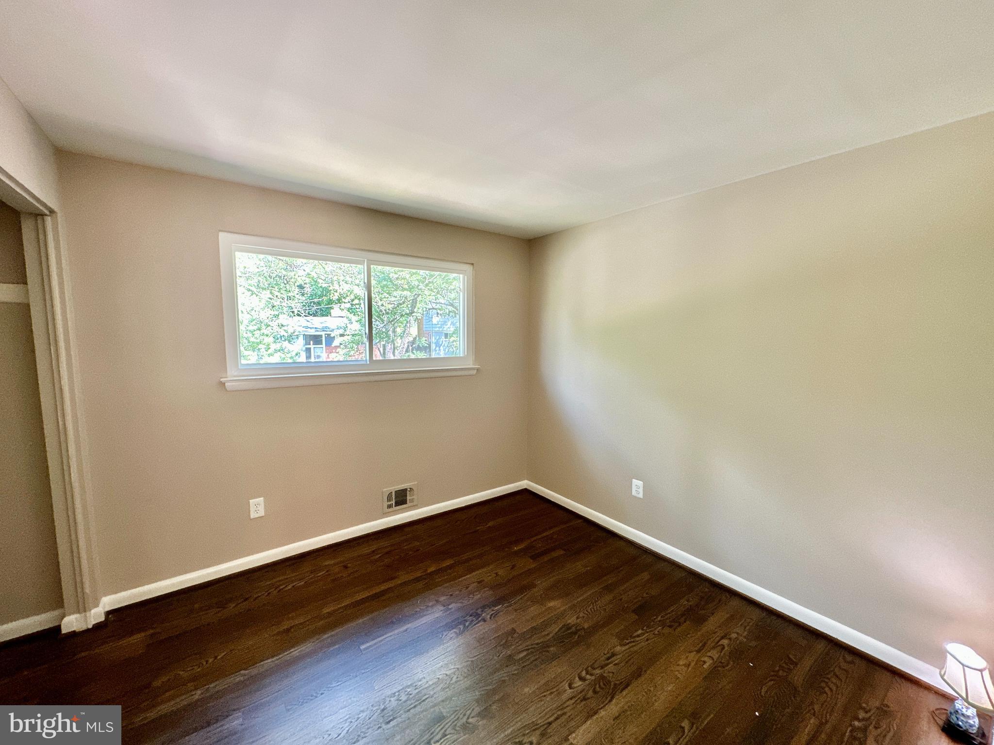 KEMP MILL ESTATES - Residential