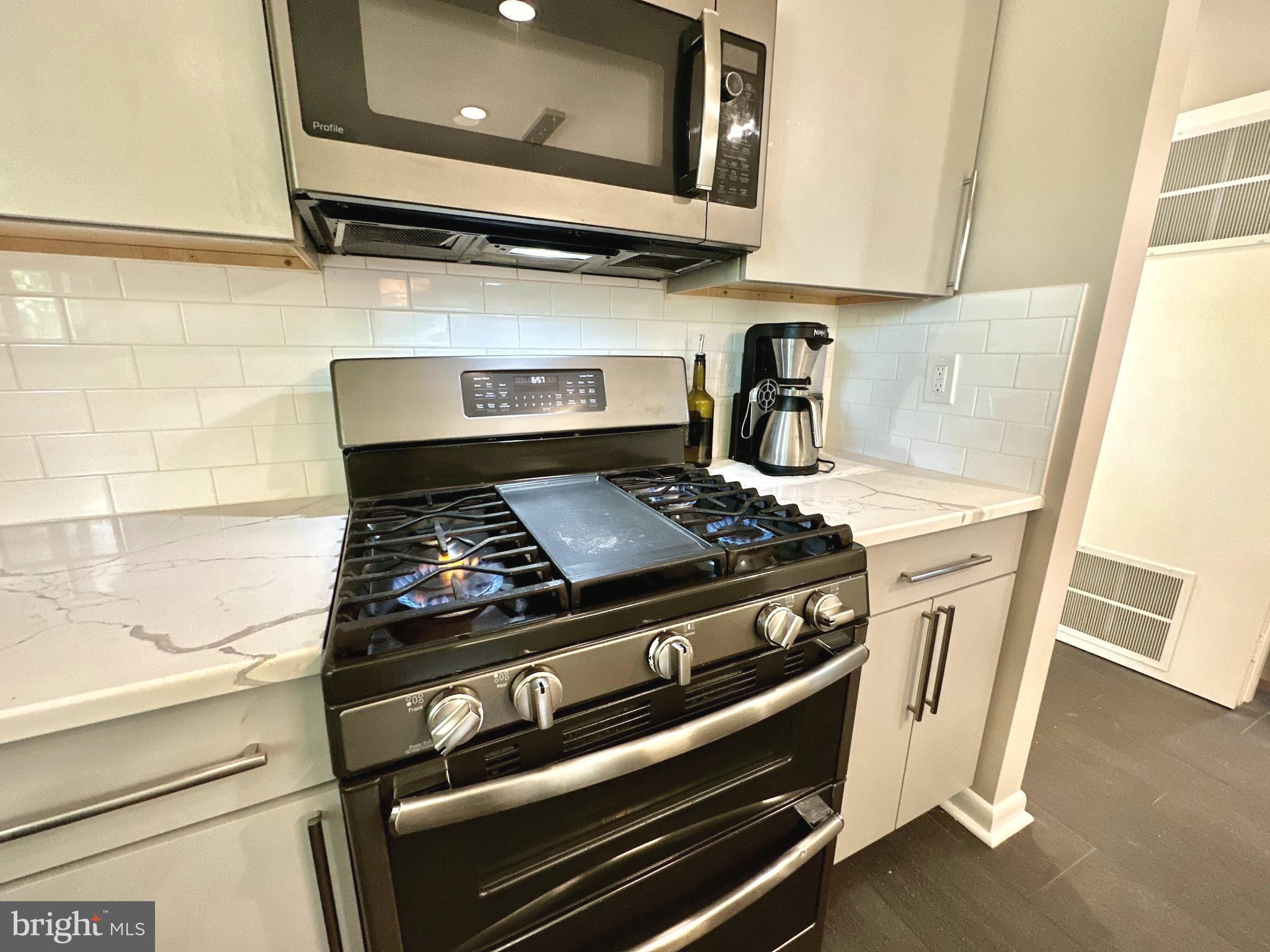 KEMP MILL ESTATES - Residential