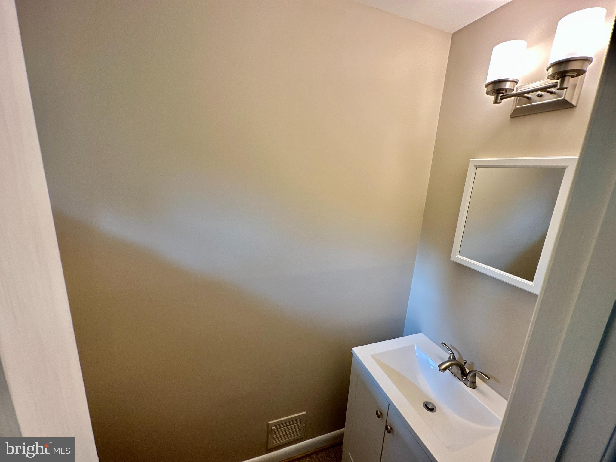 KEMP MILL ESTATES - Residential