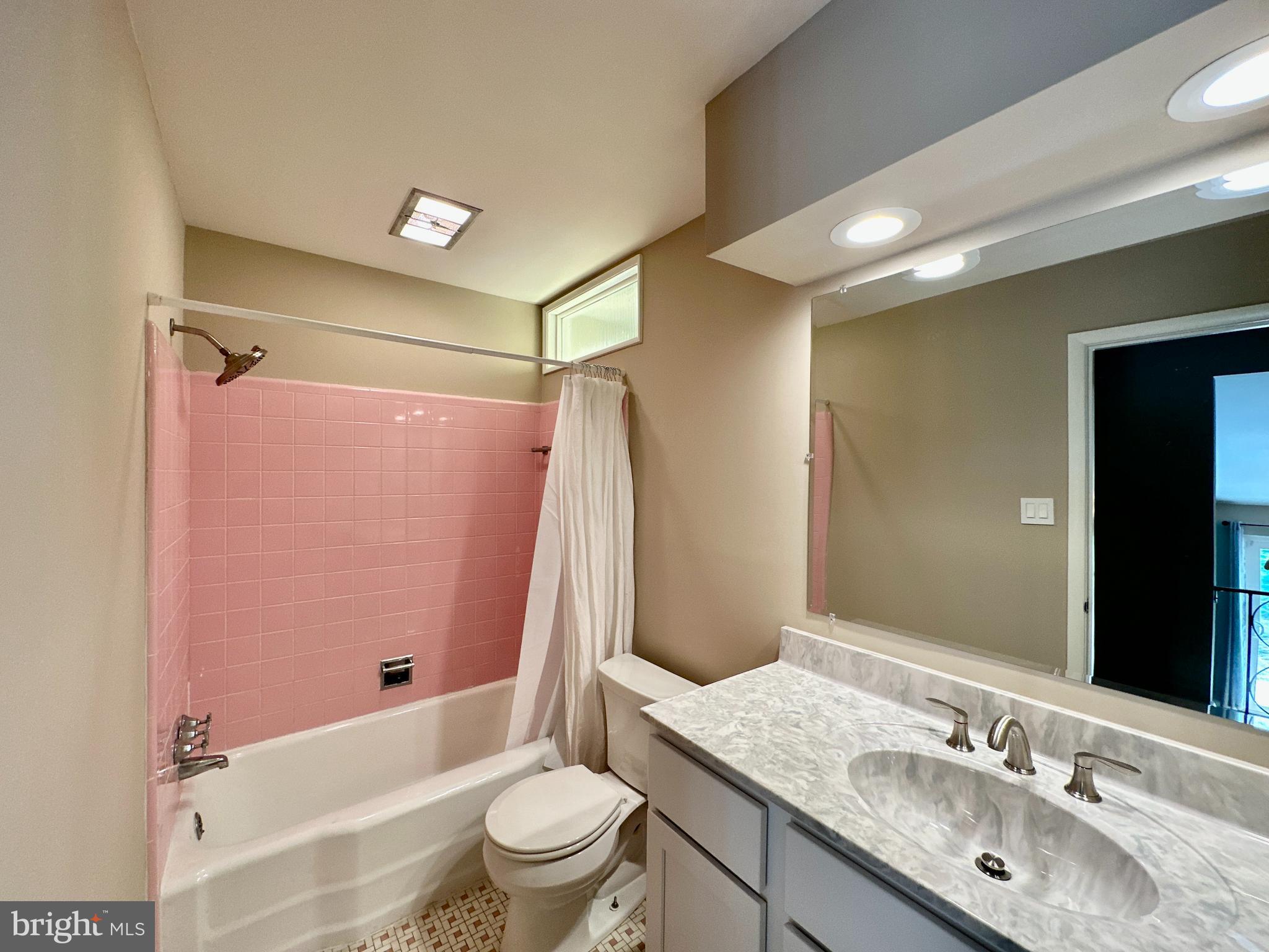 KEMP MILL ESTATES - Residential