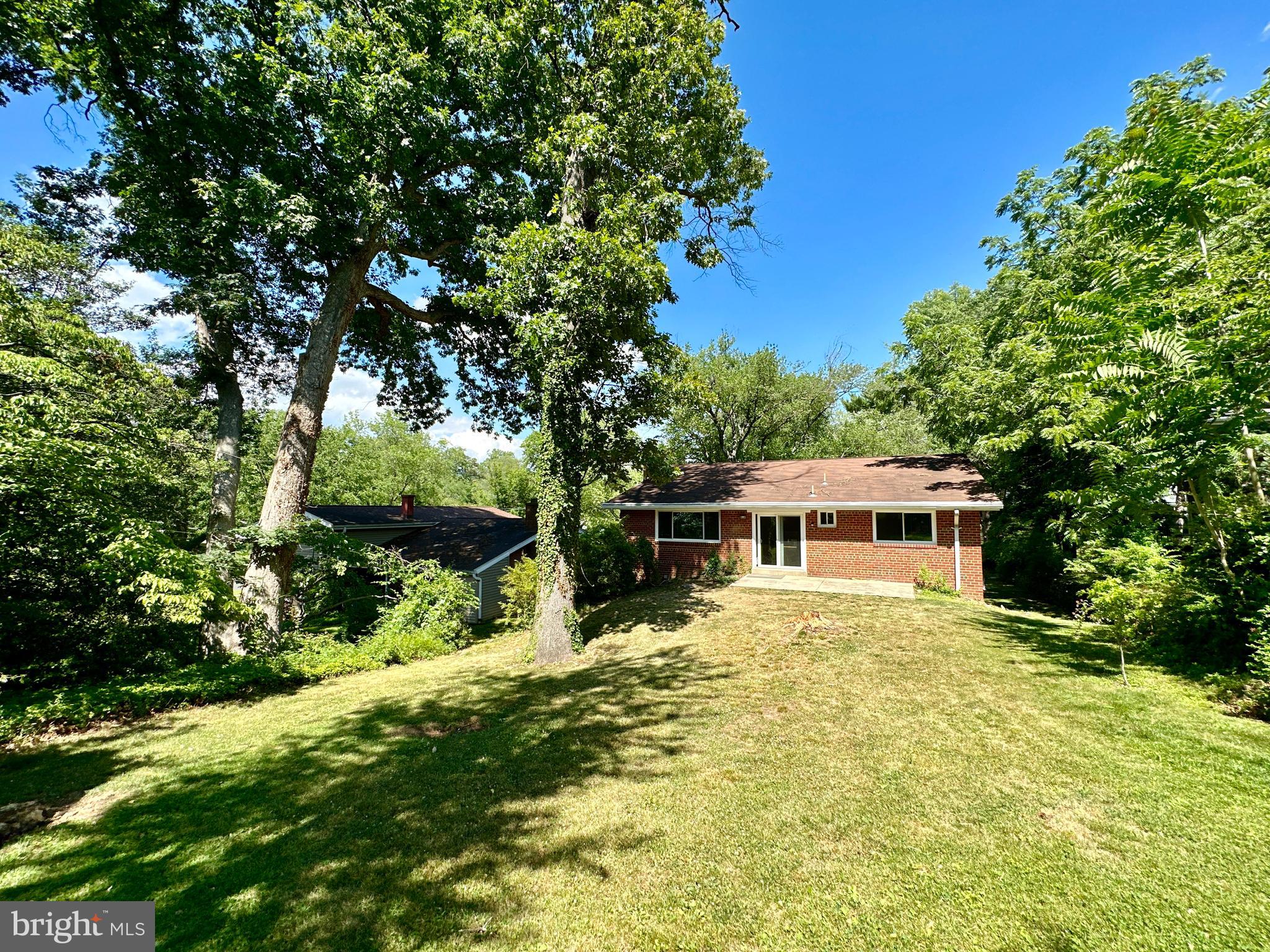 KEMP MILL ESTATES - Residential