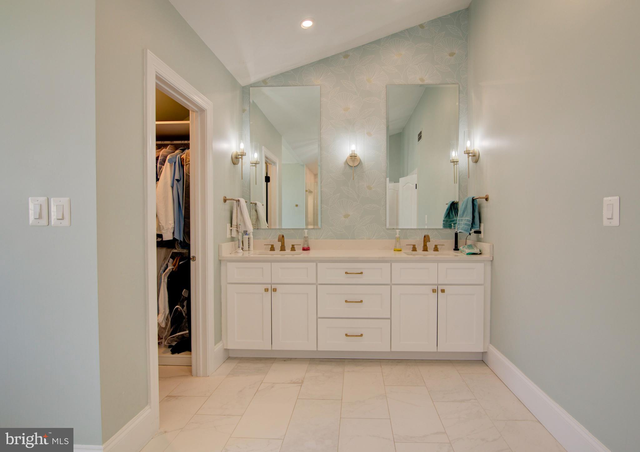 RESTON - Residential Lease