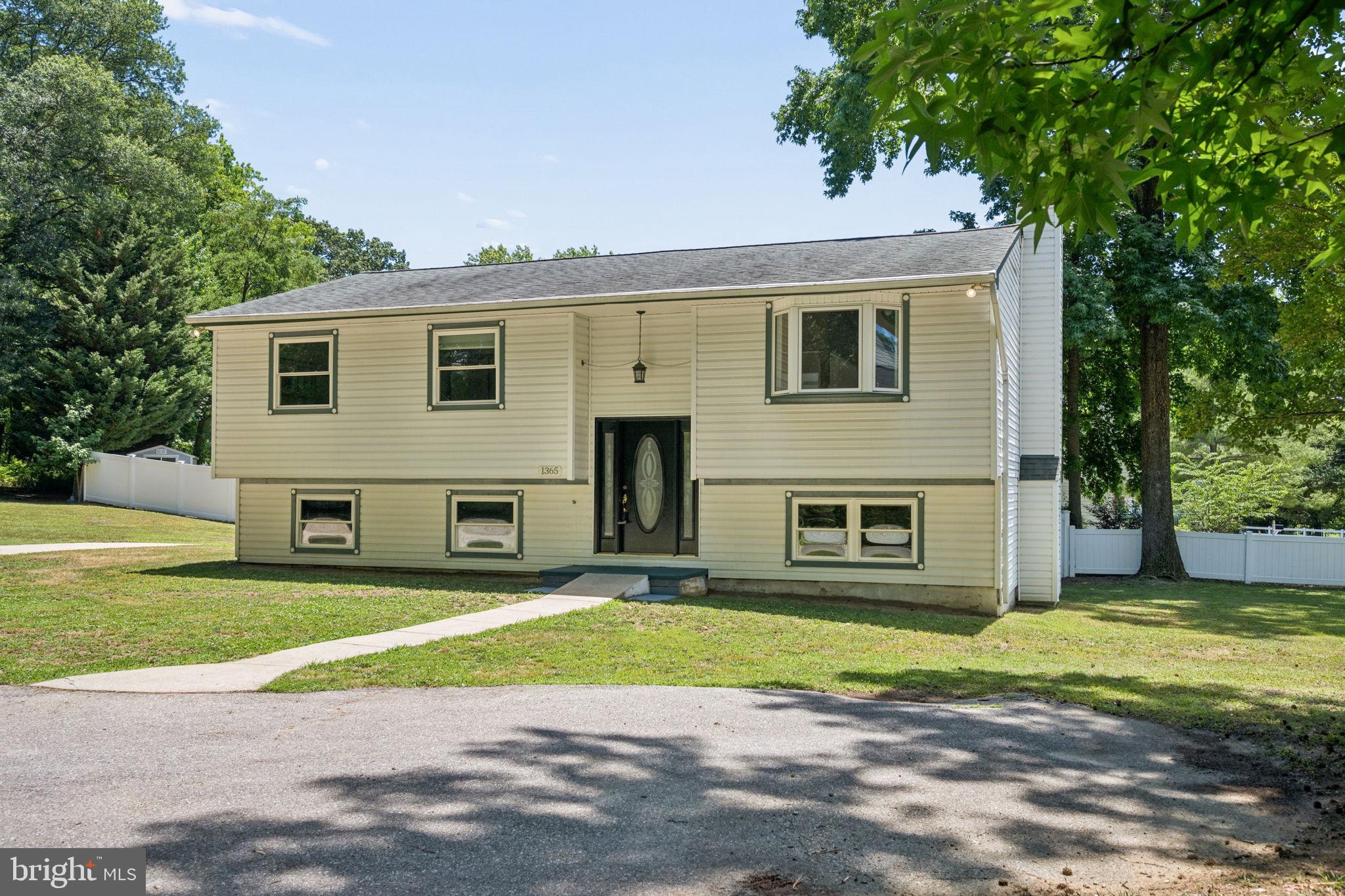 1365 MOYER ROAD