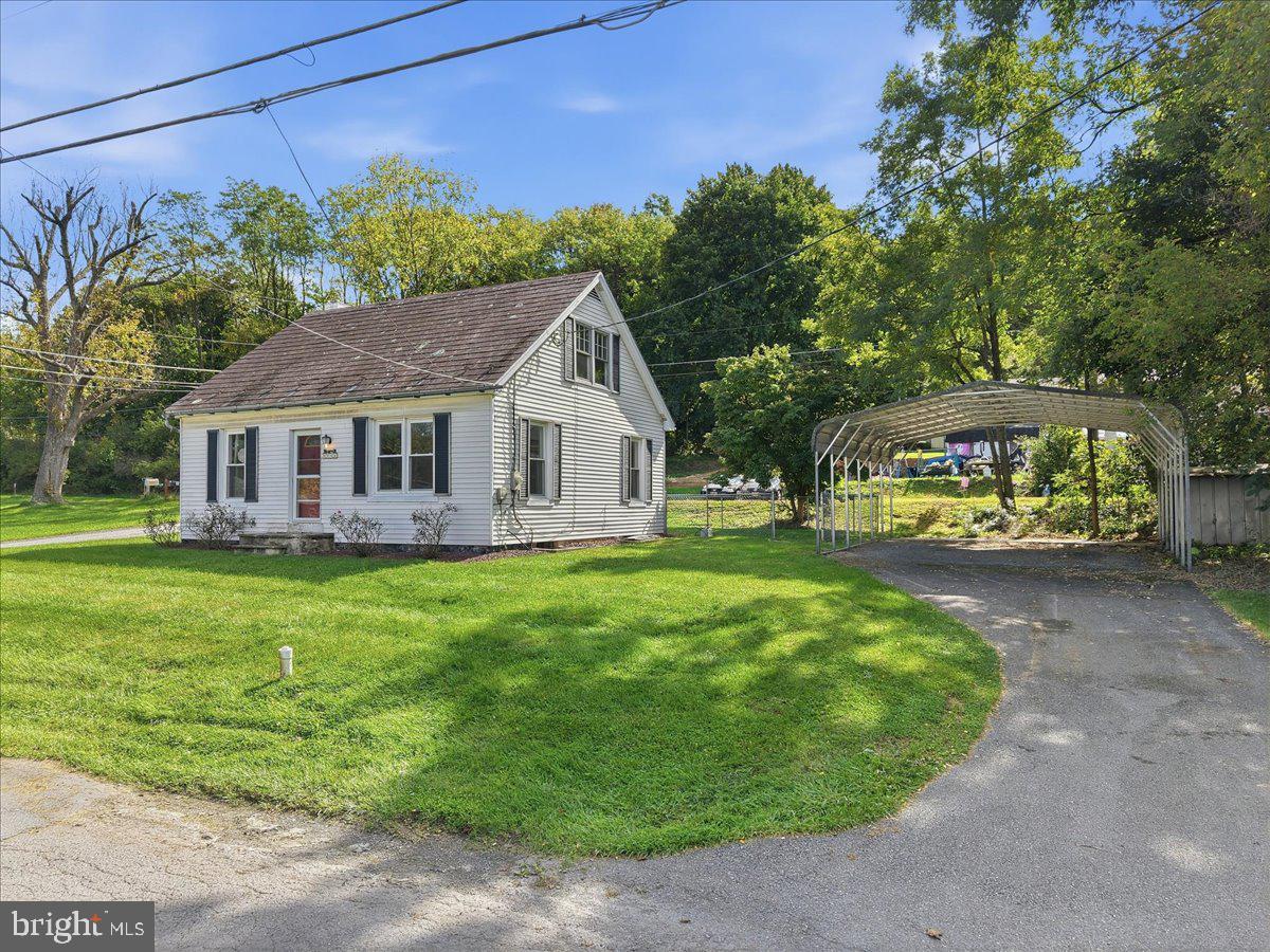 3744 REDBUD DRIVE