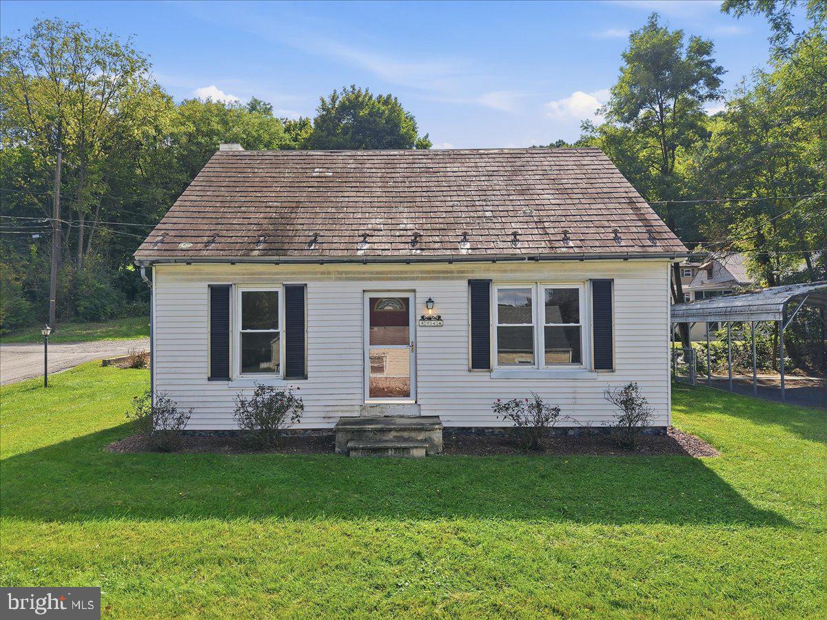 3744 REDBUD DRIVE