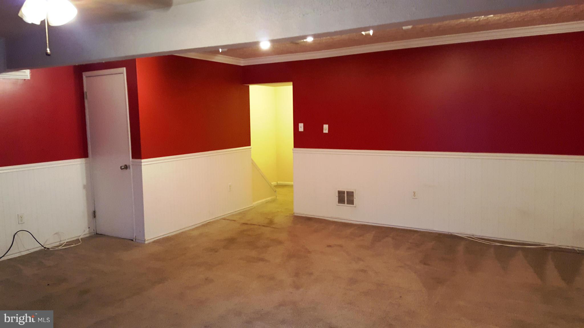 MONTGOMERY WOODS - Residential