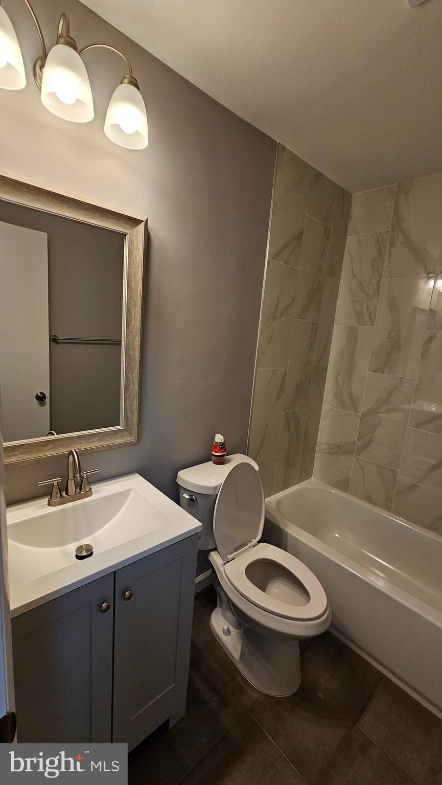 CHILLUM ESTATES - Residential Lease