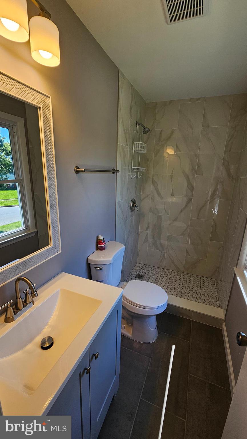 CHILLUM ESTATES - Residential Lease